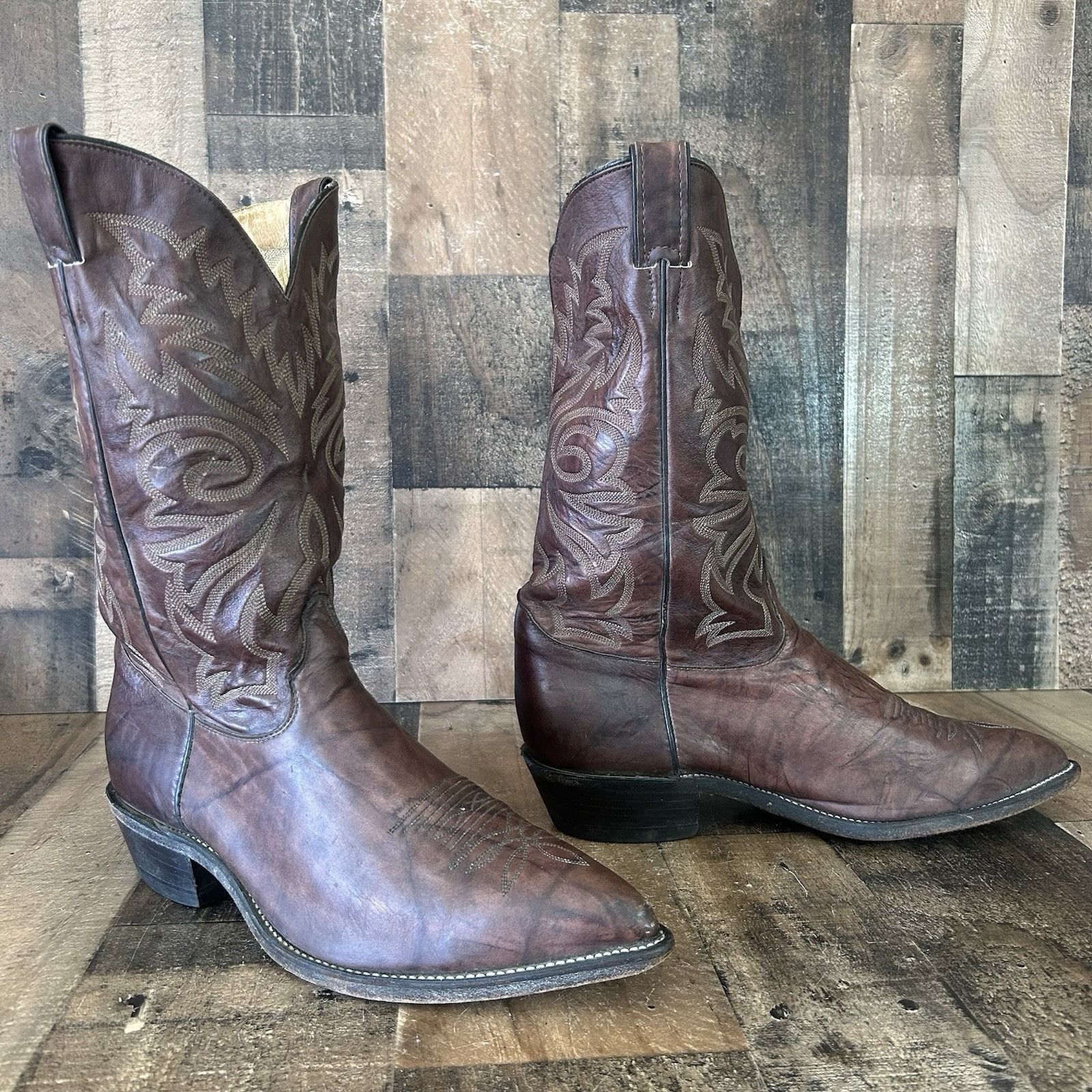 Justin Boots Justin Vintage Pointed Toe Cowboy Boots Mens 11.5 EEE Size US 11.5 / EU 44-45 - 2 Thumbnail