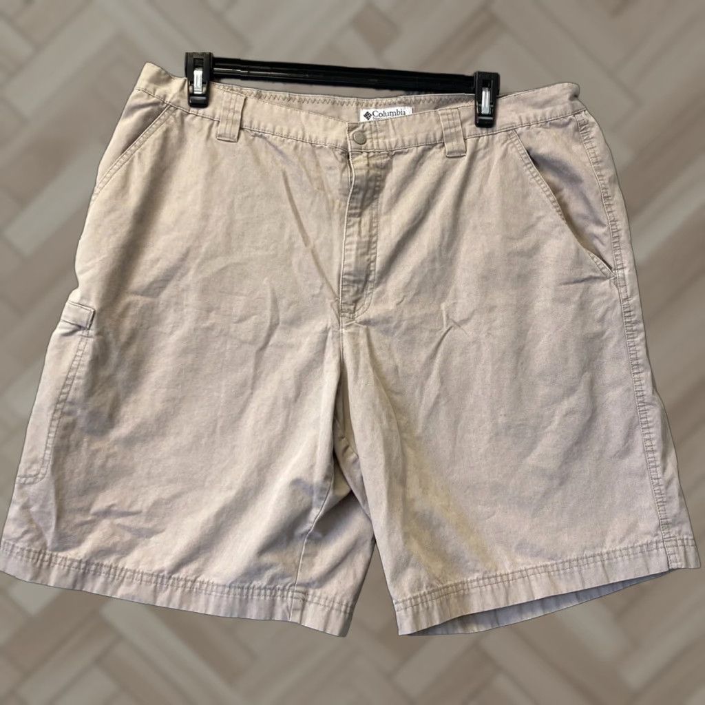 Vintage Columbia Men’s Chino Shorts Casual Outdoor Size 40 Beige Light Brown Summer Size US 40 / EU 56 - 1 Thumbnail