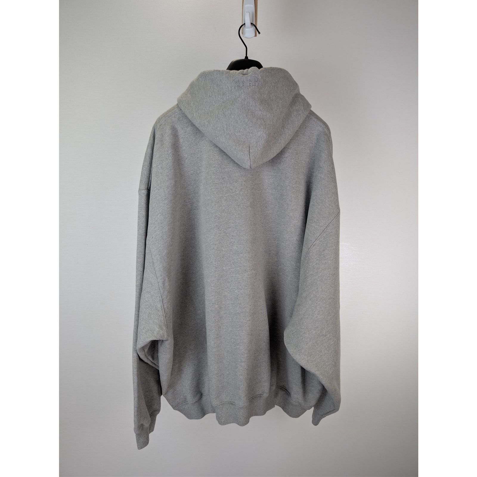 Vetements o1rshd1 Oversized Graphic-Print Hoodie in Grey Size US XL / EU 56 / 4 - 17 Thumbnail