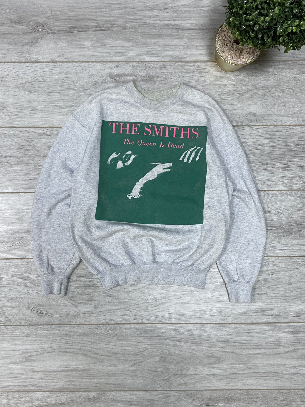 Vintage 1990s THE SMITHS THE QUEEN IS DEAD RARE ARCHIVE SWEATSHIRT Size US S / EU 44-46 / 1 - 1 Thumbnail