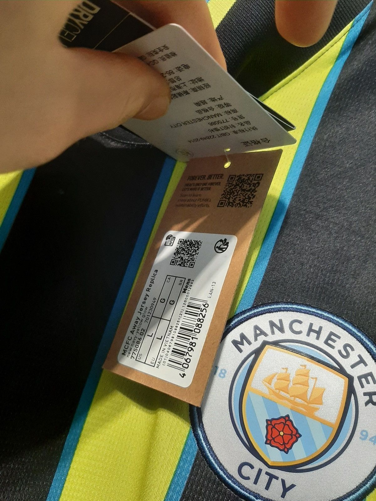 Puma New football soccer Jersey Manchester city third Size US L / EU 52-54 / 3 - 6 Thumbnail