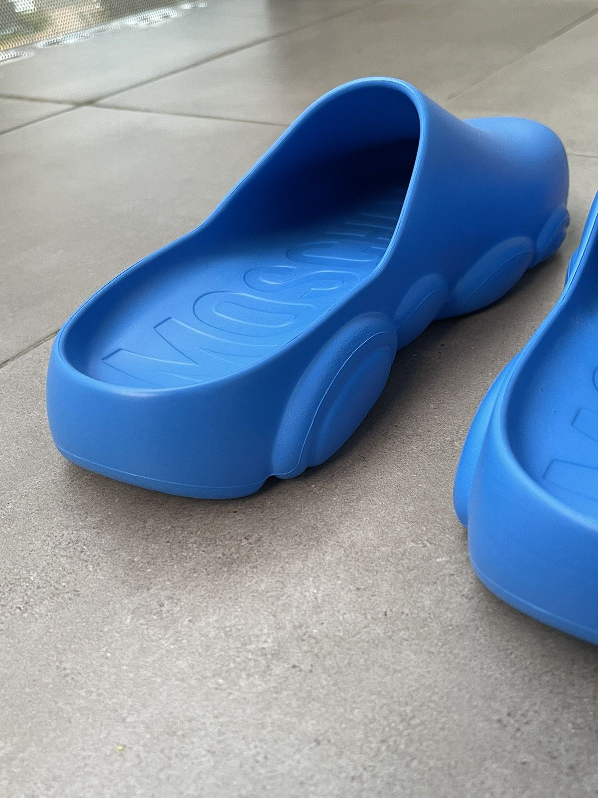 Moschino !DS! SS23 Moschino Cobalto Blue Gummy Bear Mules Size US 10.5 / EU 43-44 - 11 Thumbnail