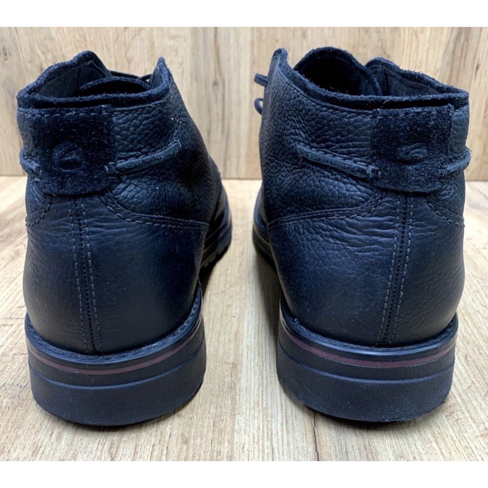 Clarks Men Morris Peak Leather Waterproof Chukka Boots Black  display picture 2