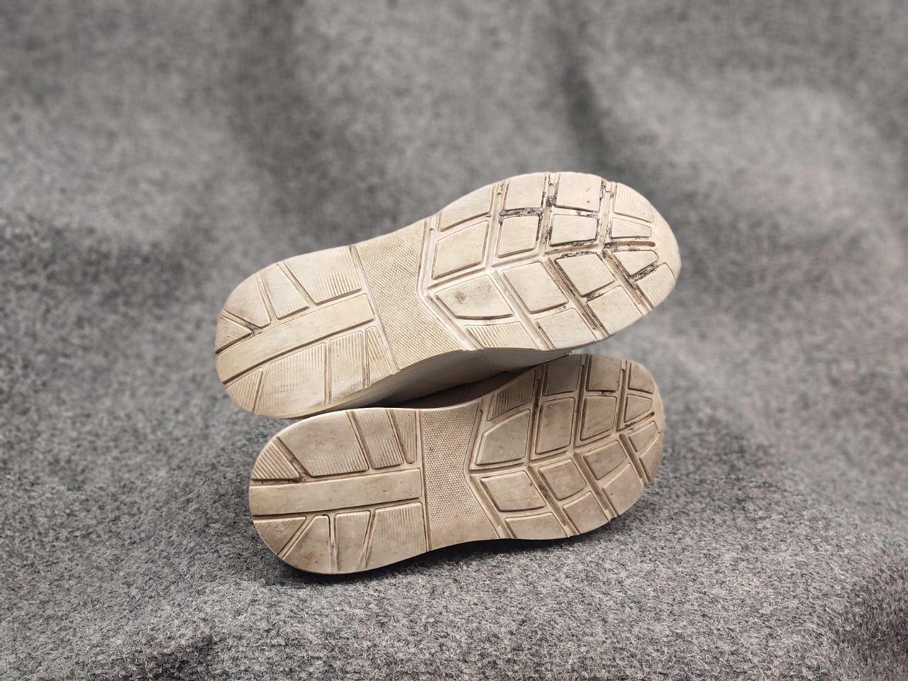 Burberry Burberry Ramsey Trainers Logo White Low-Top Sneakers Size US 6.5 / IT 36.5 - 15 Thumbnail