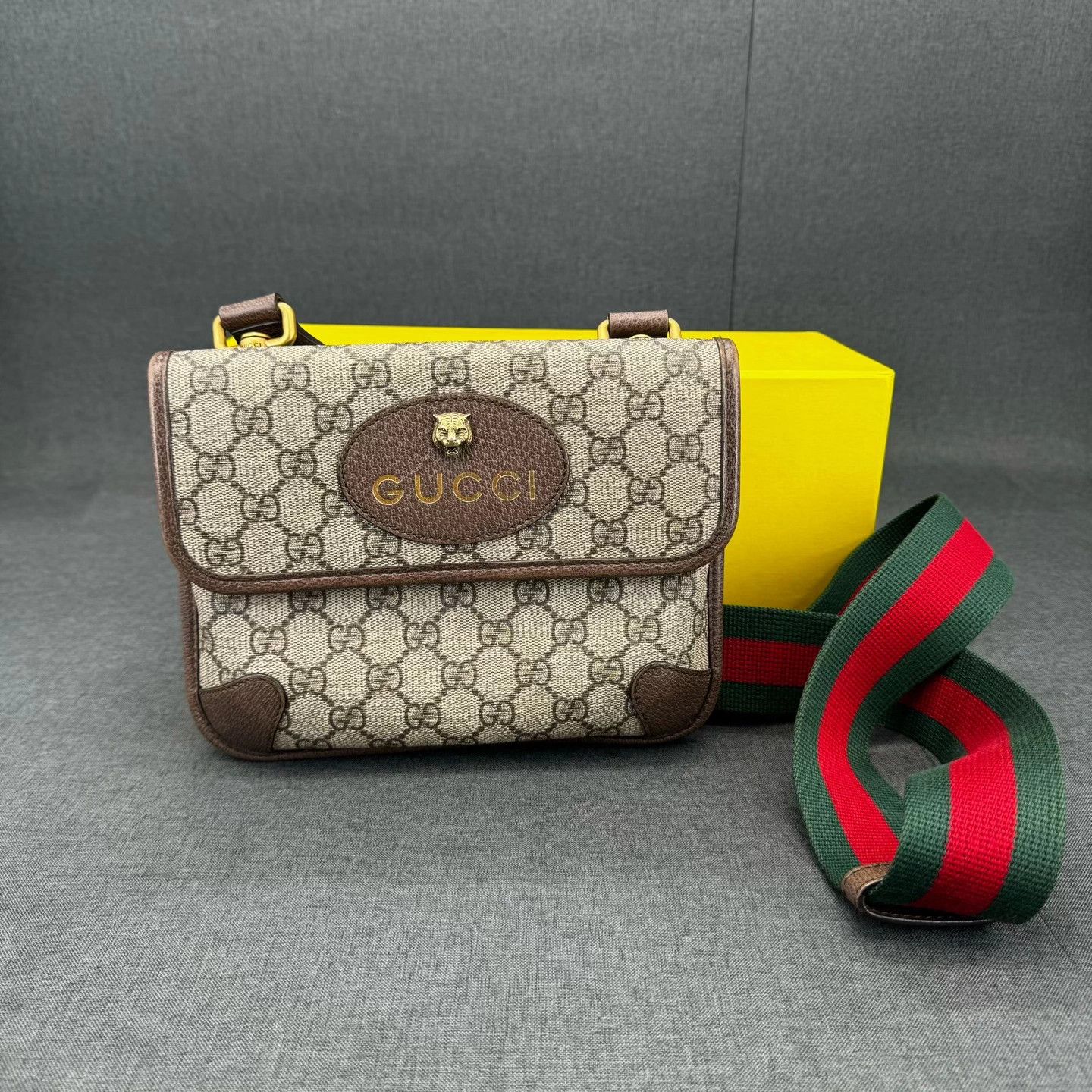 Gucci Gucci Double Face Tiger Head Black Small Bag Size ONE SIZE - 1 Thumbnail