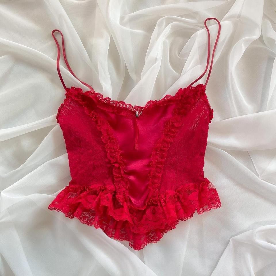 Vintage Vintage Romantic Red Lace Camisole (S-M) Size M / US 6-8 / IT 42-44 - 1 Thumbnail