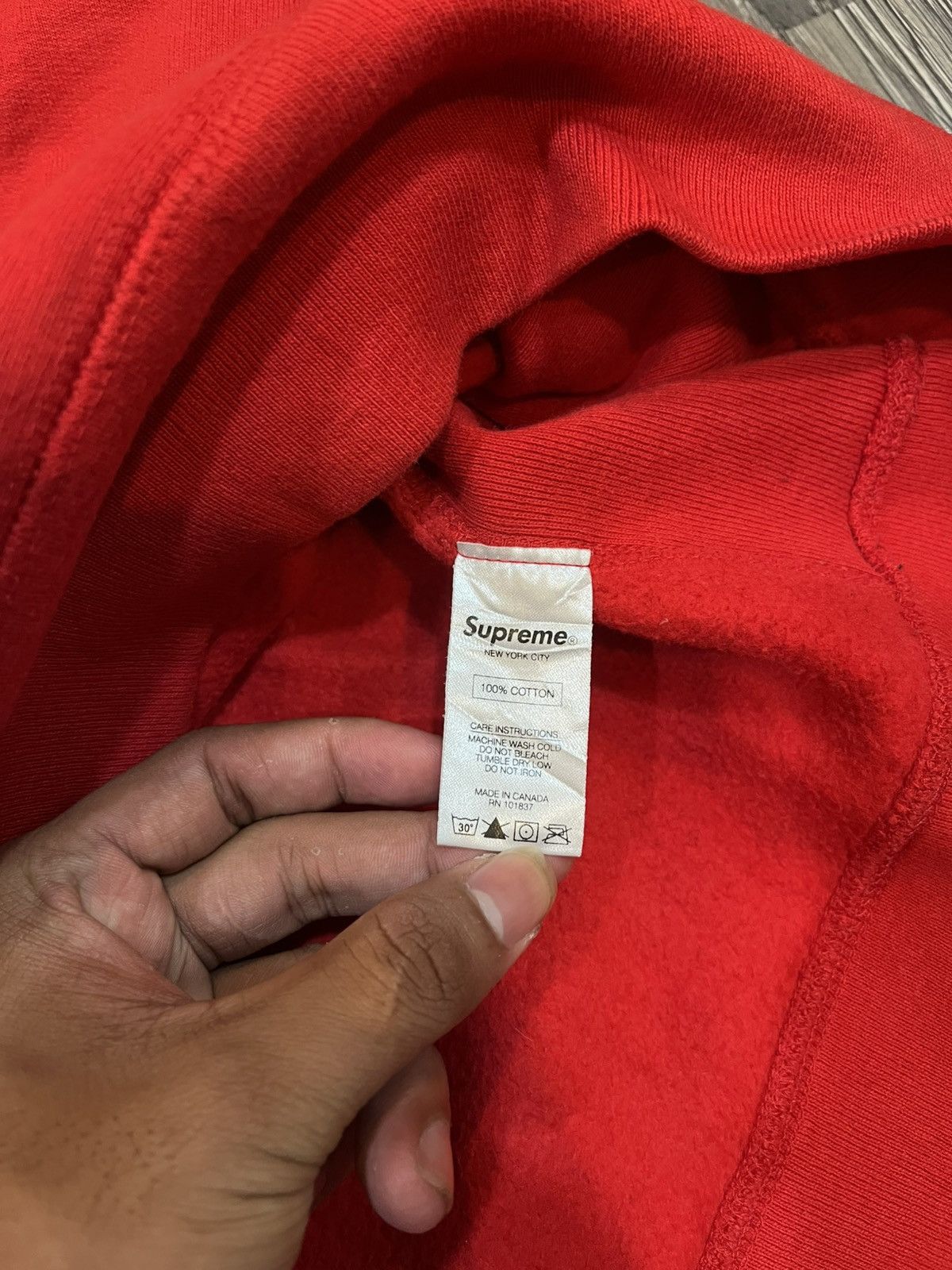 Supreme Supreme Embroidered Outline Hooded Sweatshirt Red Size US L / EU 52-54 / 3 - 8 Thumbnail