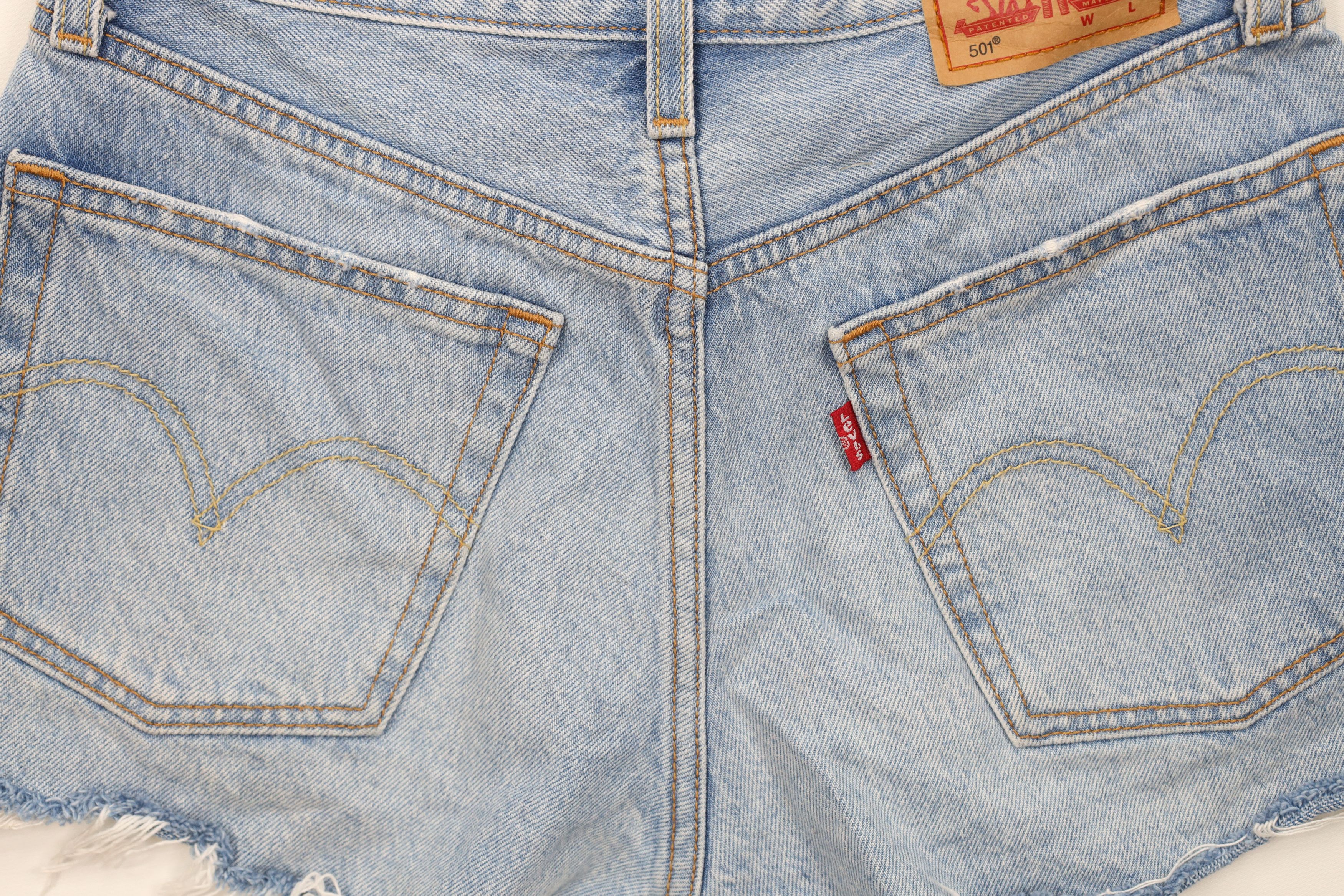 Levi's Vintage Y2K Levis 501xx Fly Flower Cut Off Denim Jean Shorts Size 24" / US 00 / IT 34 - 11 Thumbnail