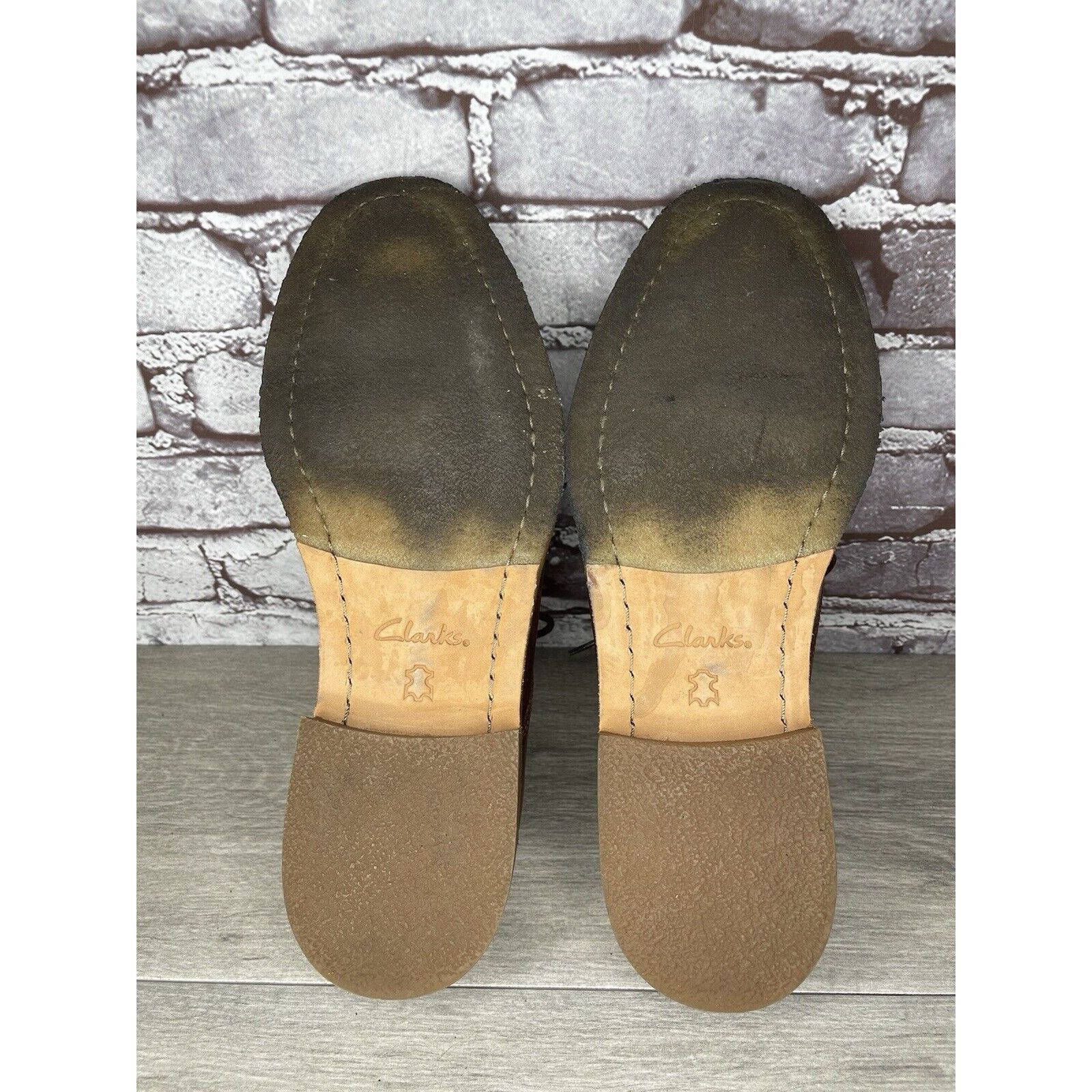 Clarks Clarks Brown Leather Oxfords Lace Up Gum Soles Shoes Men Sz Size US 9.5 / EU 42-43 - 7 Thumbnail