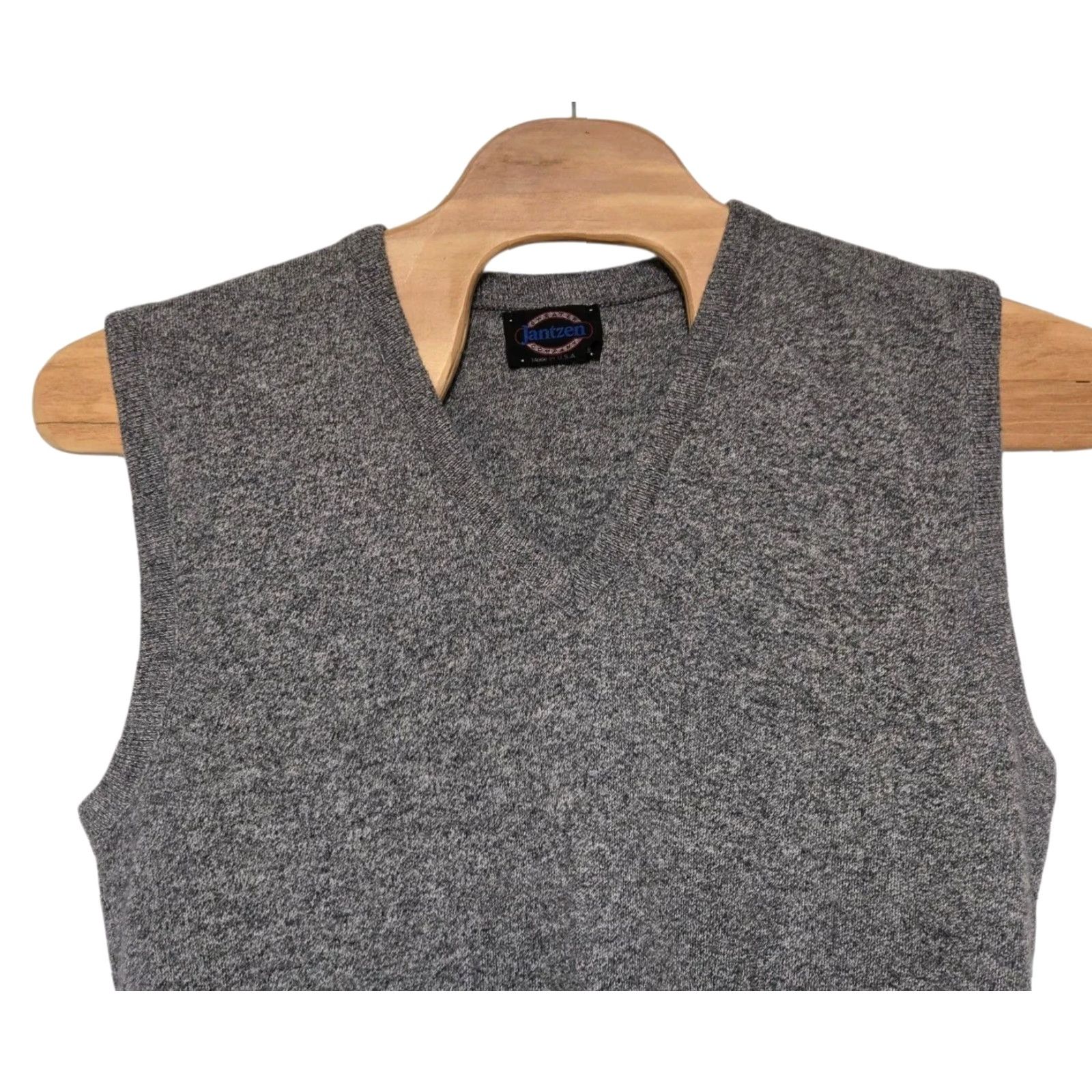Jantzen VINTAGE Jantzen Gray Sweater Vest V Neck VTG Grandpa 90s Men XL READ Size US XL / EU 56 / 4 - 3 Thumbnail