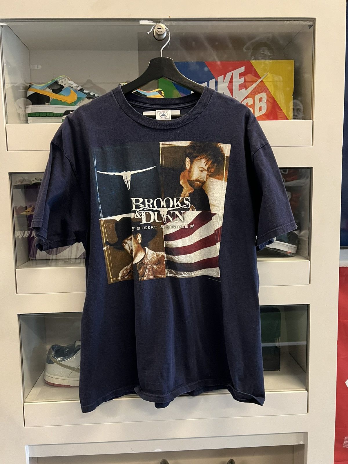 image of Band Tees x Vintage Brooks And Dunn Steers And Stripes Tshirt in Blue, Men's (Size XL)