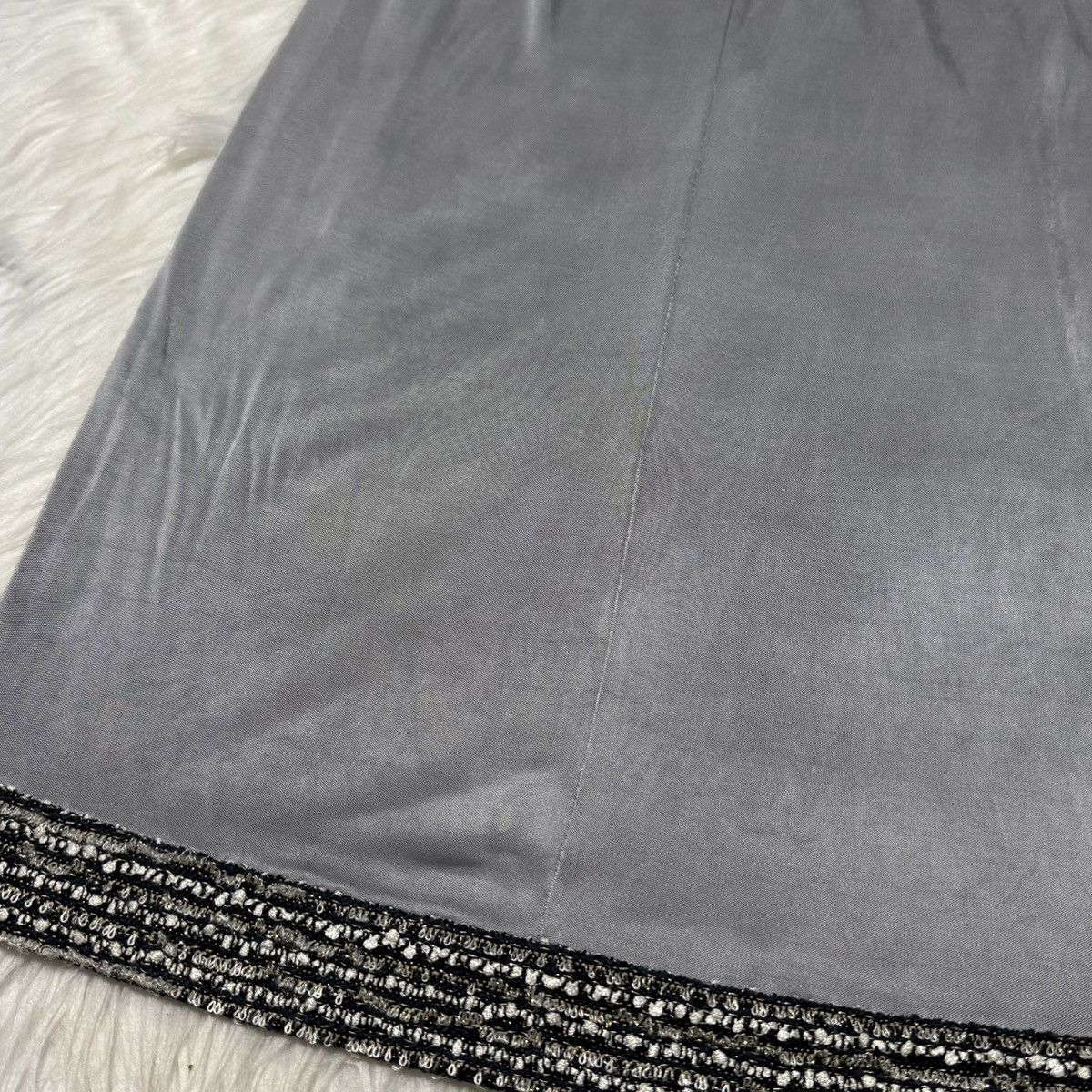 Chanel Genuine Chanel Trimmed Sleeveless Dress 40 Shiny Silver Gray Size M / US 6-8 / IT 42-44 - 16 Thumbnail