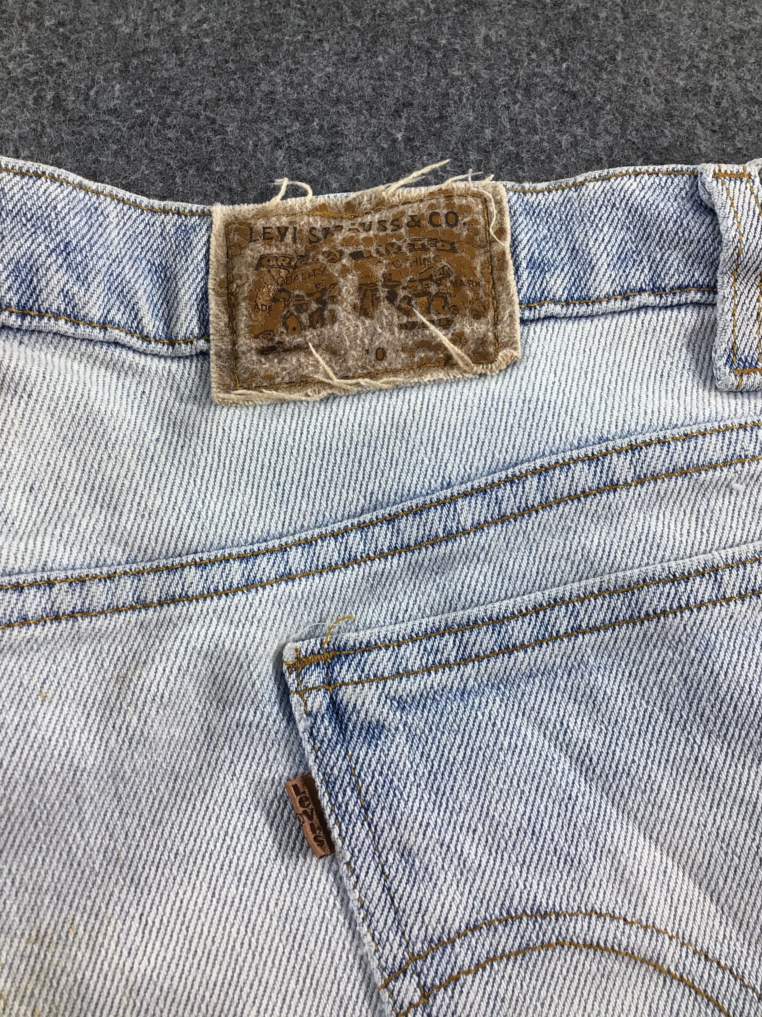 Levi's Vintage Levis 550 Jeans Light Wash Denim -J579 Size US 41 - 5 Thumbnail