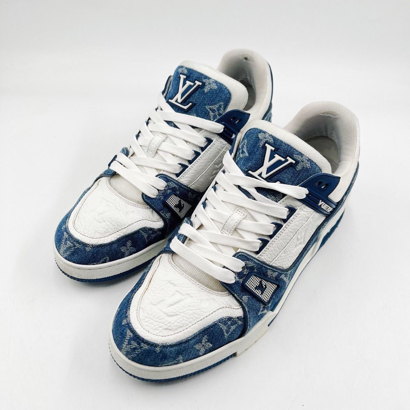 Louis Vuitton Louis Vuitton Trainer Leather Low-Top Sneakers Size US 10.5 / EU 43-44 - 1 Thumbnail