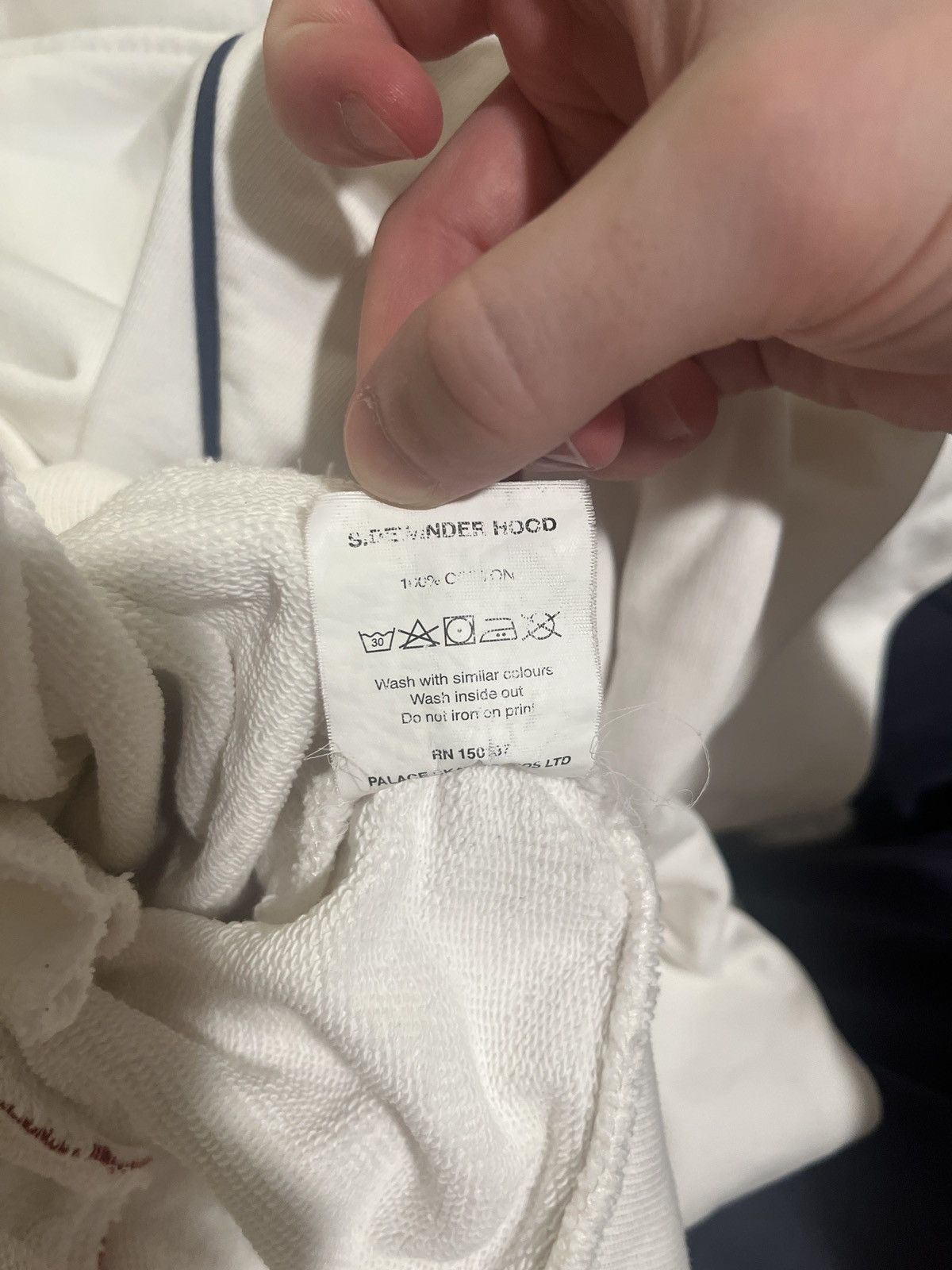 Palace Palace Pipeline Hood (White) Size US L / EU 52-54 / 3 - 5 Thumbnail