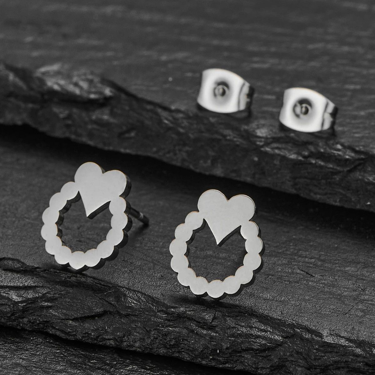 Jewelry Round Love Heart Mini Stud Earrings Charm Earring Gift Size ONE SIZE - 1 Preview