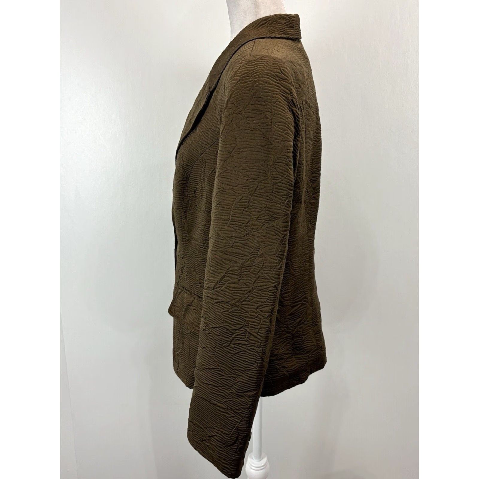 Coldwater Creek Coldwater Creek Blazer Jacket Textured Brown Sz 10 12 Women’s Brown Business Classic Style Long Sleeve Button Polyester Solid Regular Size M Size M / US 6-8 / IT 42-44 - 2 Thumbnail