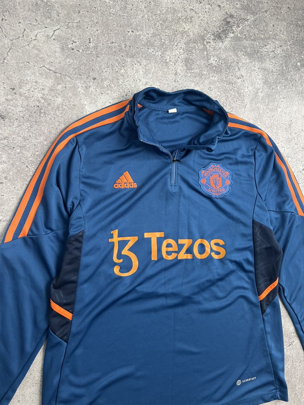 Adidas MANCHESTER UNITED 2023/2024 TRAINING TOP 1/4 ZIP ADIDAS Size US L / EU 52-54 / 3 - 3 Thumbnail