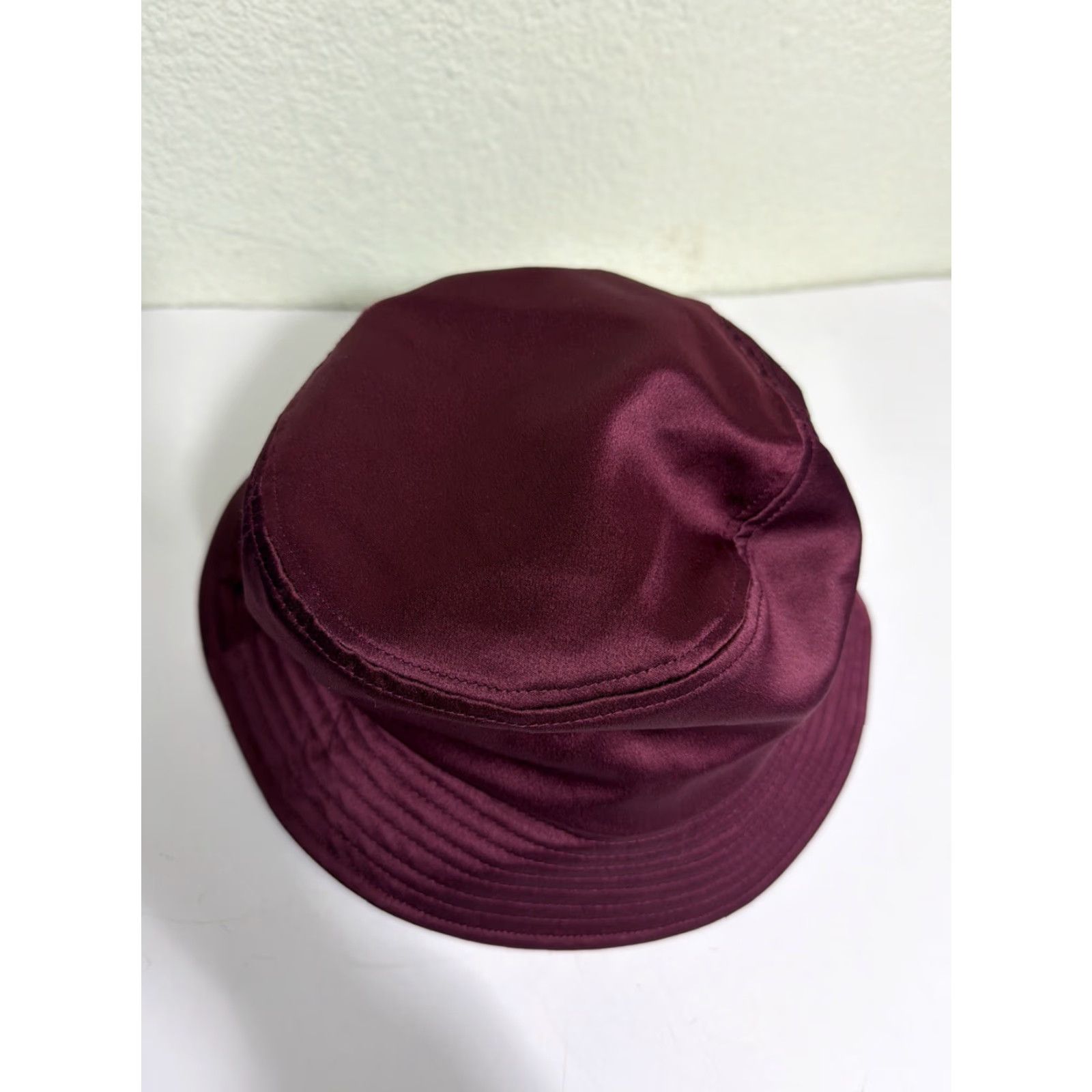 Vintage Aerie Polyester Bucket Hat Burgundy Womens One Size Red Bucket Hat Women One Size IDENTIFIED by Aerie Size ONE SIZE - 5 Thumbnail