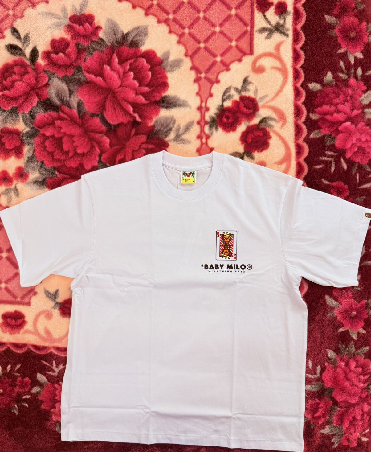 Bape Bape “Baby Milo” King Card Tee “Complexcon Exclusive” White Size US XL / EU 56 / 4 - 1 Thumbnail