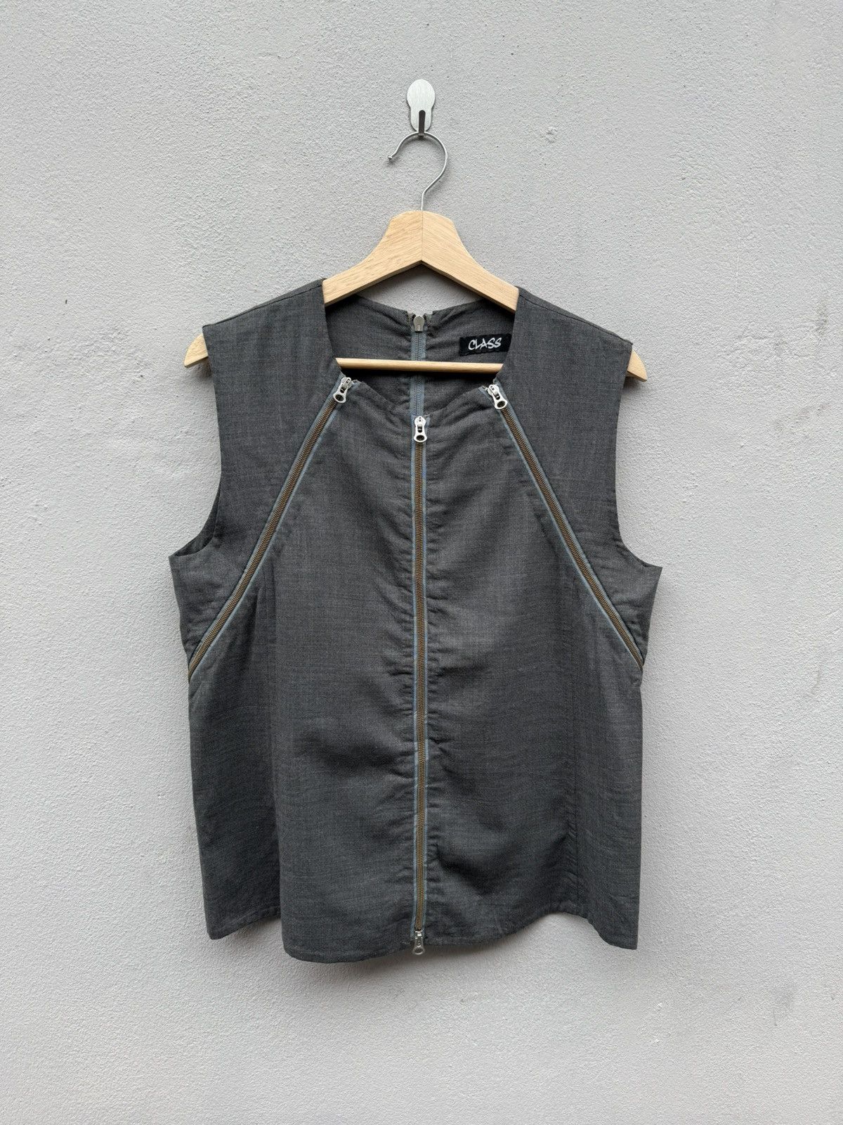 Beauty Beast Japanese Designer “Class” Multizipper / Parts Vest Size US M / EU 48-50 / 2 - 1 Thumbnail