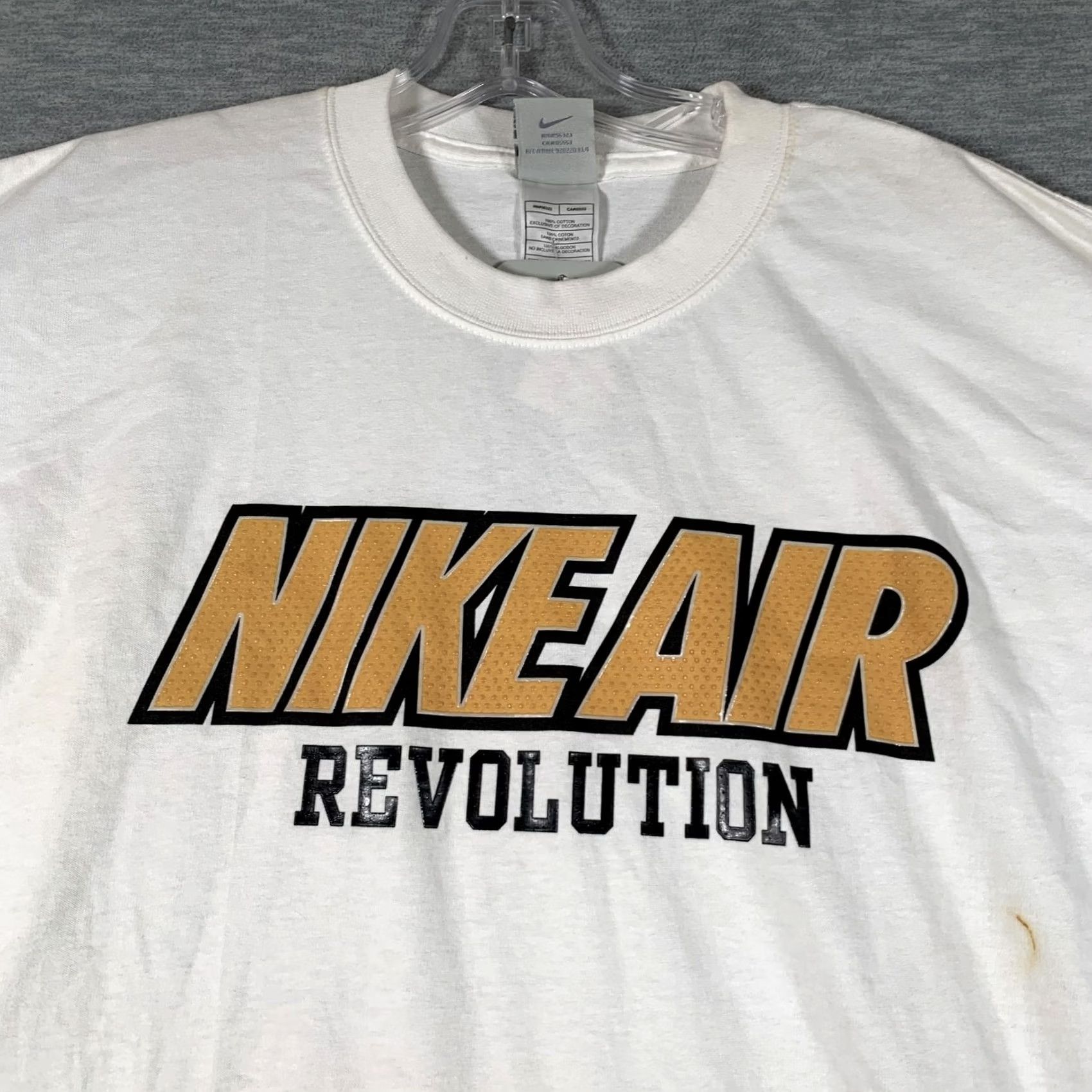 Nike Nike Air Shirt Mens Large White Revolution Long Sleeve Graphic Tee Top Size US L / EU 52-54 / 3 - 7 Thumbnail