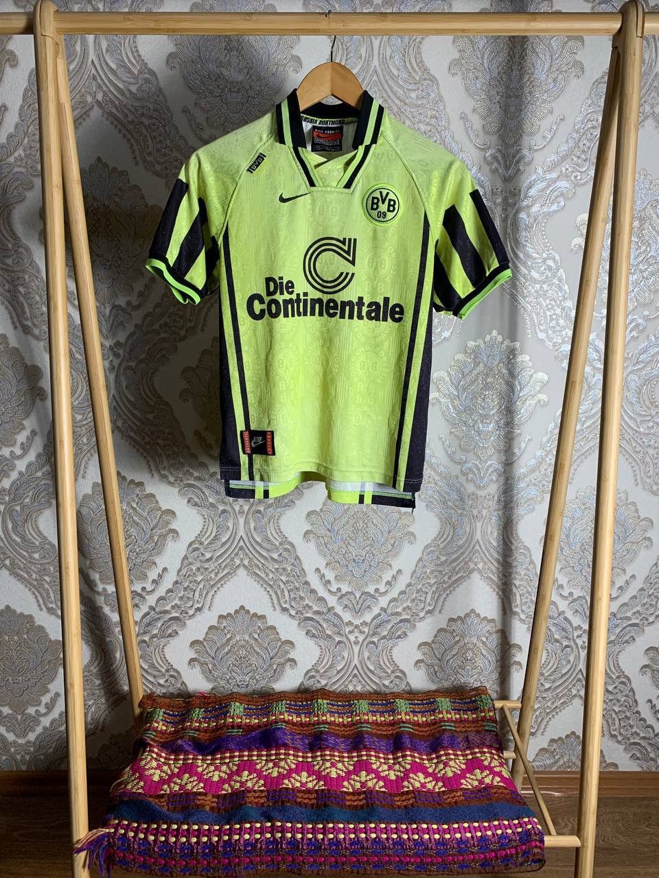 Nike × Vintage VERY RARE NIKE FC BORUSSIA DORTMUND GERMANY SOCCER JERSEY Size US XS / EU 42 / 0 - 1 Thumbnail