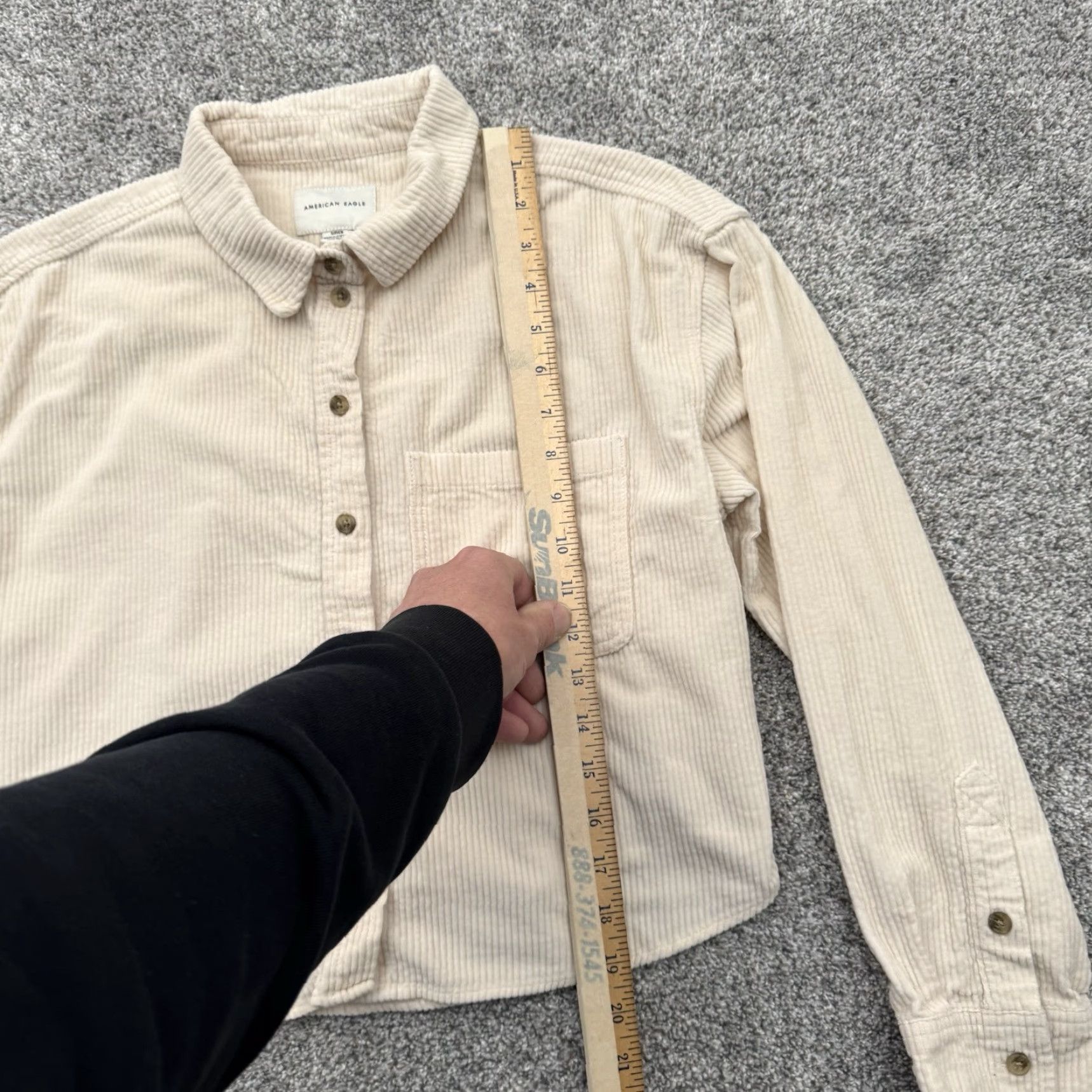 American Eagle Outfitters American Eagle Cropped Top Shirt Womens Size S Corduroy Grunge Casual Long Sleeve White 100% Cotton Pocketed Button-Up Decade Grunge Size S / US 4 / IT 40 - 2 Thumbnail