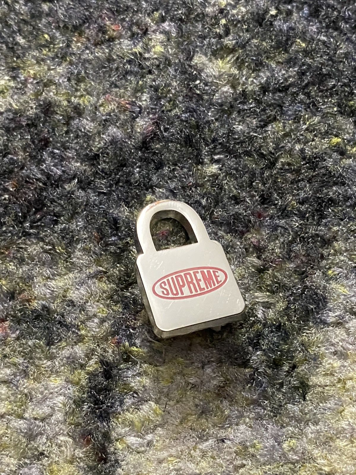 Supreme Supreme Lock Pin Size ONE SIZE - 1 Thumbnail