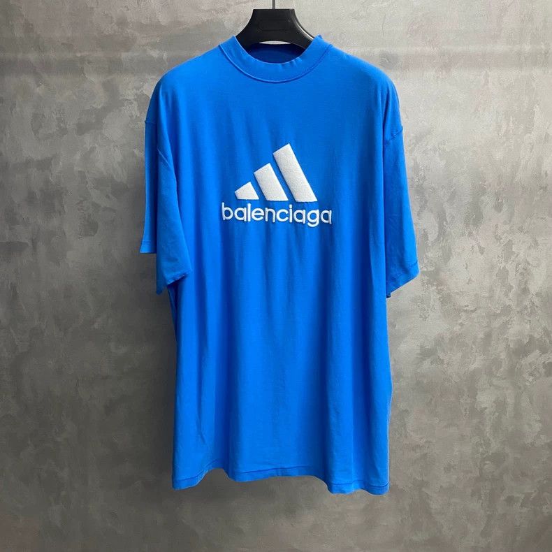 Balenciaga Balenciaga Adidas Blue Logo Short Sleeve T-Shirt Size US M / EU 48-50 / 2 - 1 Thumbnail