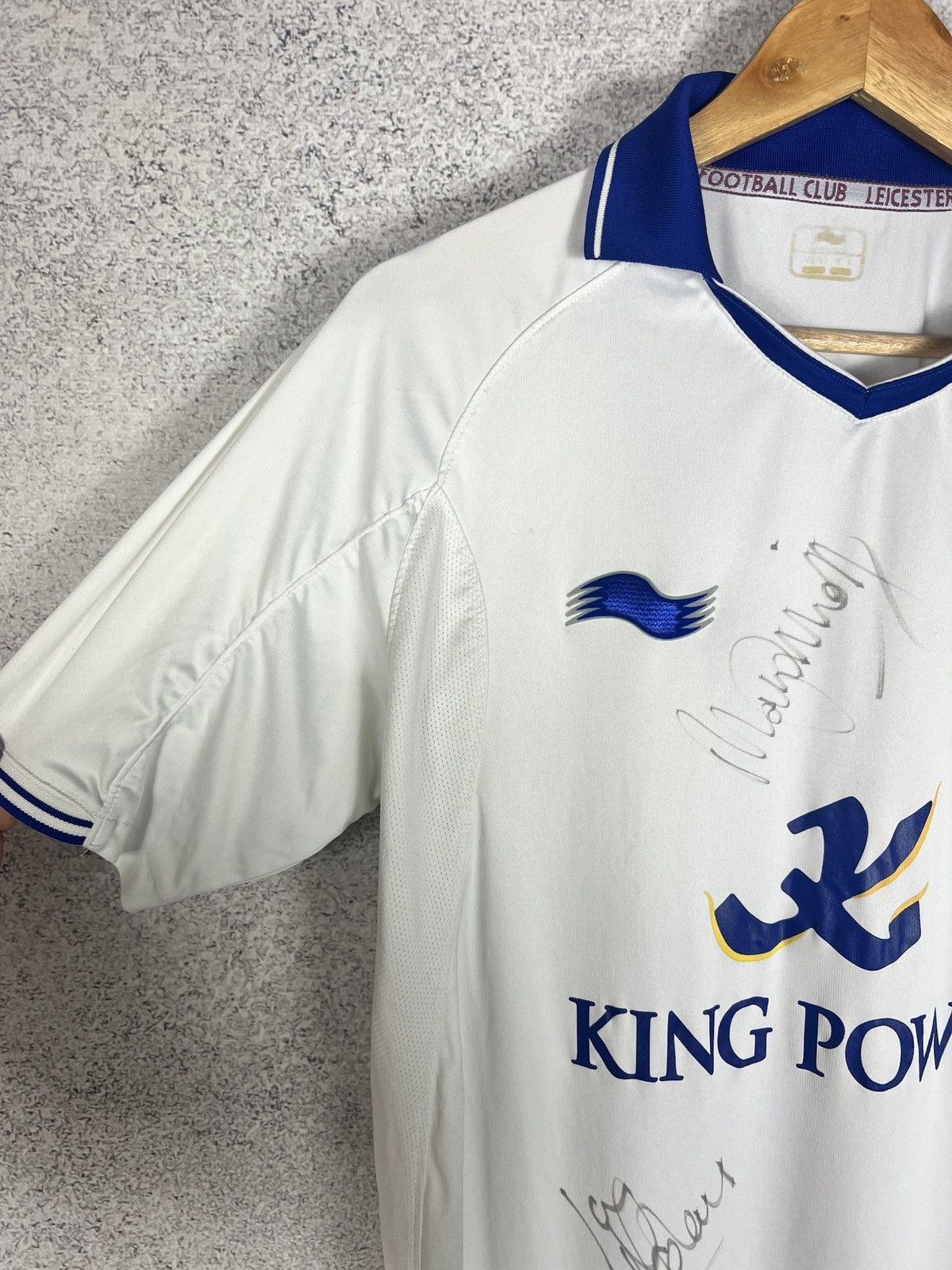 Vintage FC Leicester Signed 2011 2012 Away Burda Soccer Jersey Shirt Size US L / EU 52-54 / 3 - 3 Thumbnail