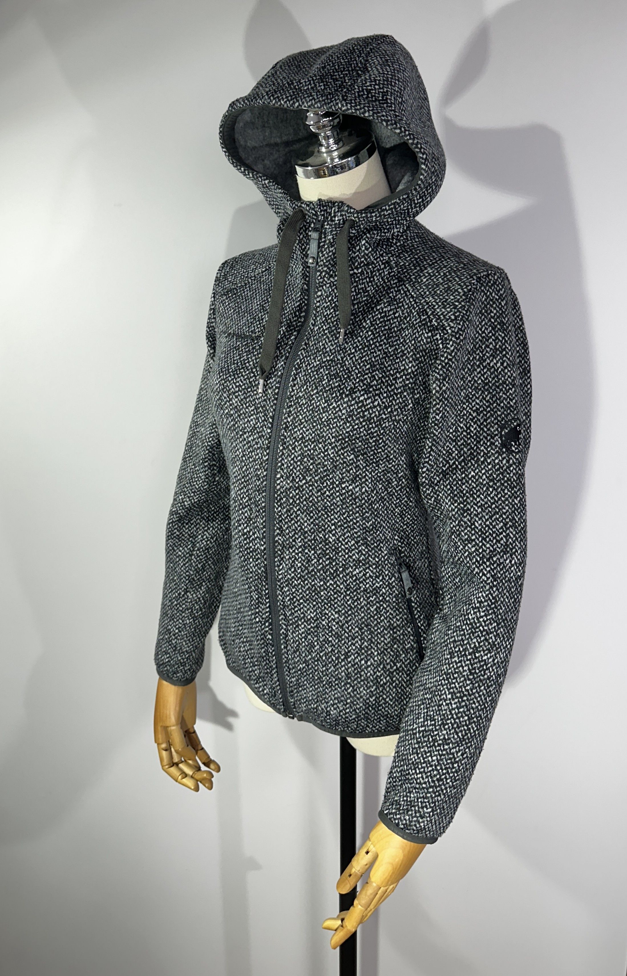 Mammut Mammut Chamuera ML Hooded Jacket Size XS Outdoor Trekking Size XS / US 0-2 / IT 36-38 - 1 Thumbnail