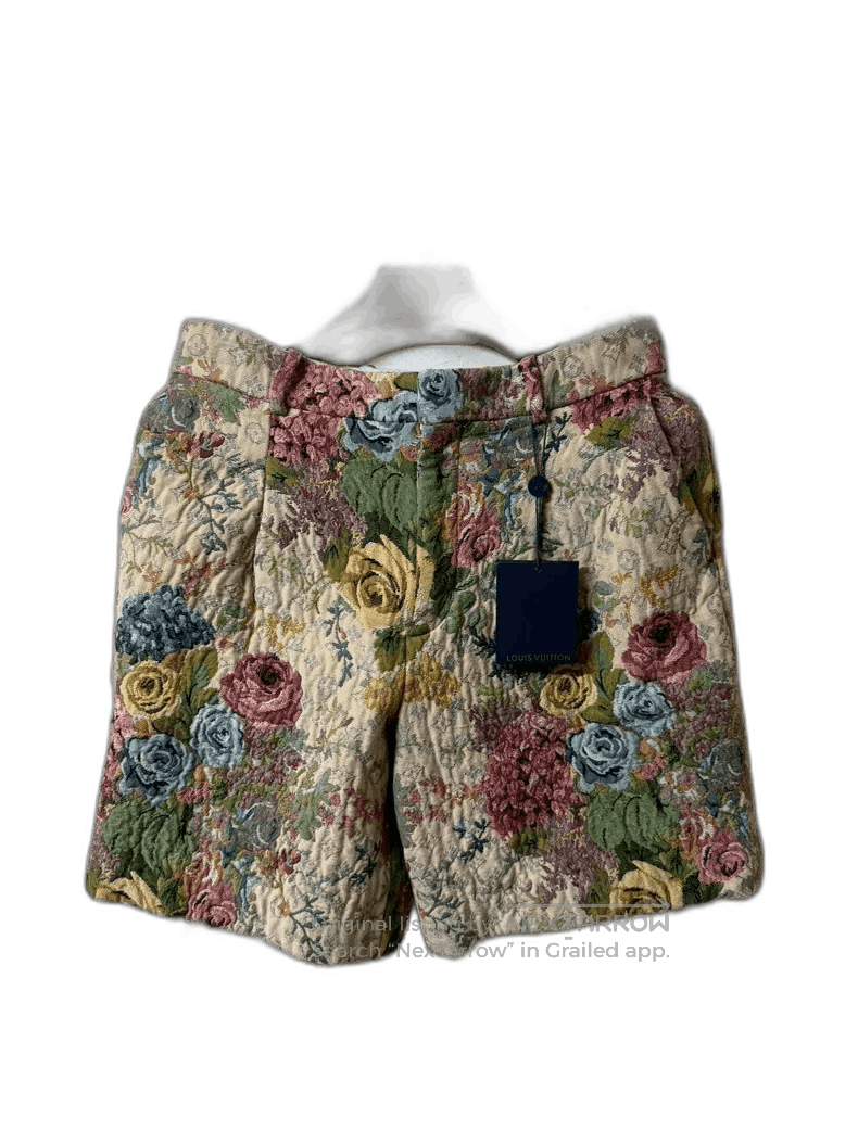 Louis Vuitton Louis Vuitton Flower Logo Denim Shorts. Size US 42 / EU 58 - 1 Thumbnail