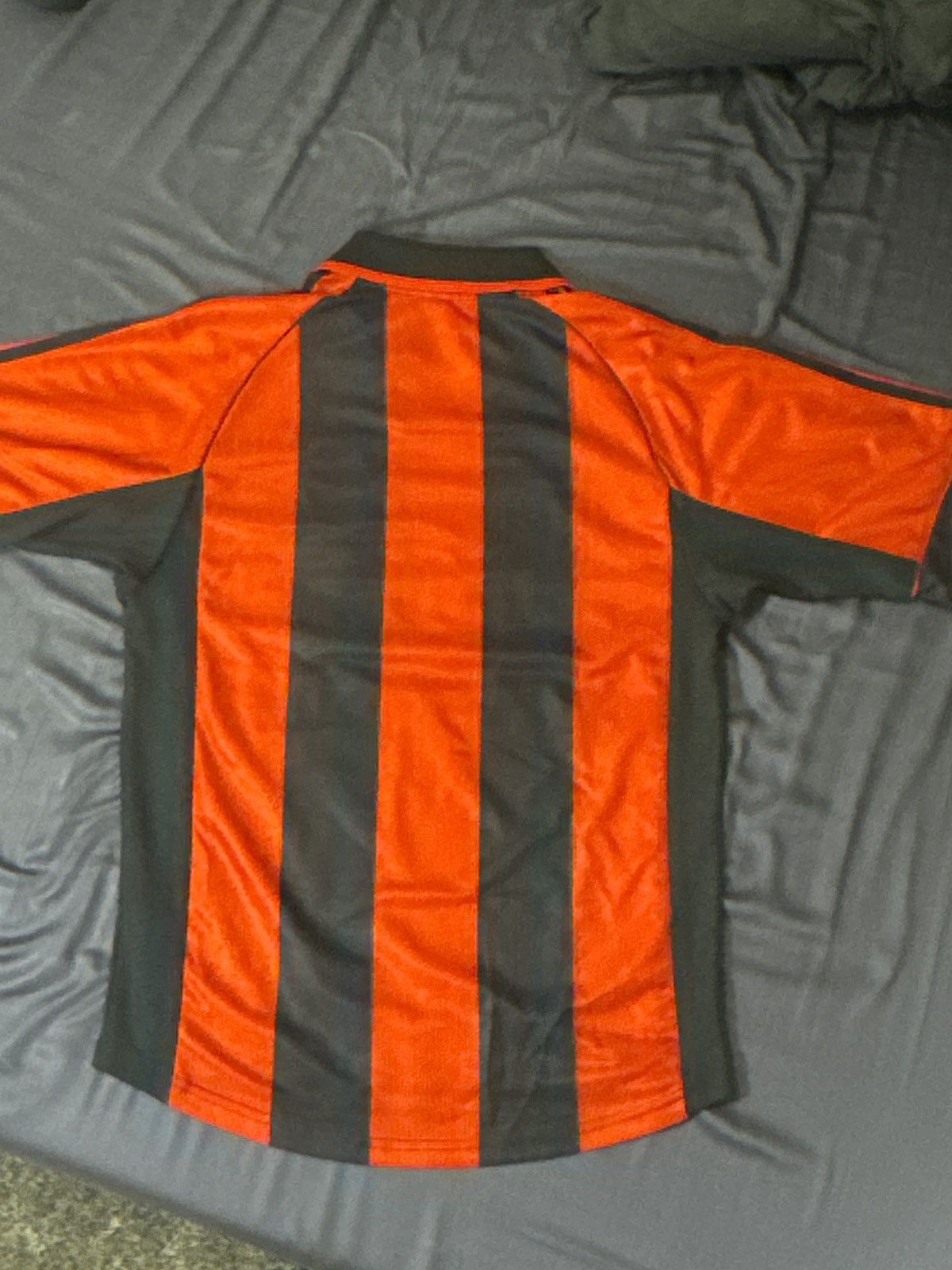 Adidas × Vintage Vintage AC Milan 98-99 Home Jersey Size US S / EU 44-46 / 1 - 2 Thumbnail