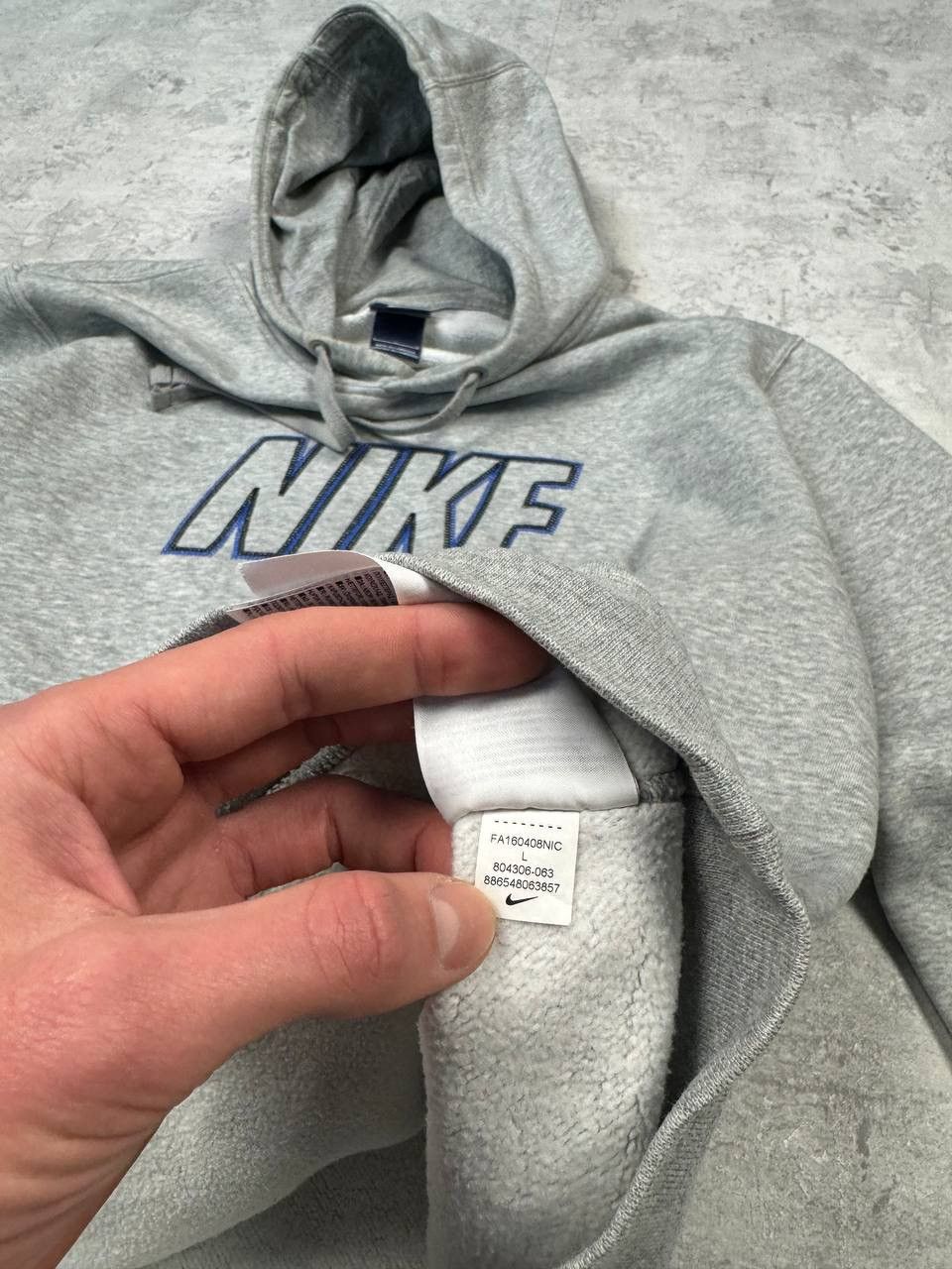 Nike Vintage Nike Gray Hoodie Embroidered Logo Size L Size US L / EU 52-54 / 3 - 11 Thumbnail