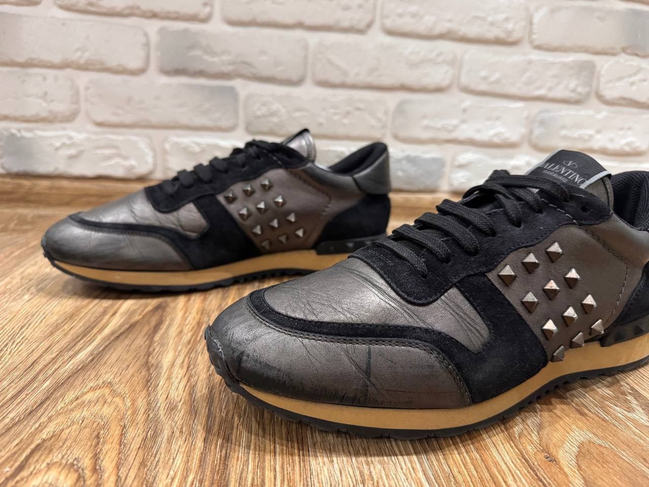 Valentino Valentino Leather Suede Rockrunner Stud Sneakers Size 43 Size US 10 / EU 43 - 5 Thumbnail