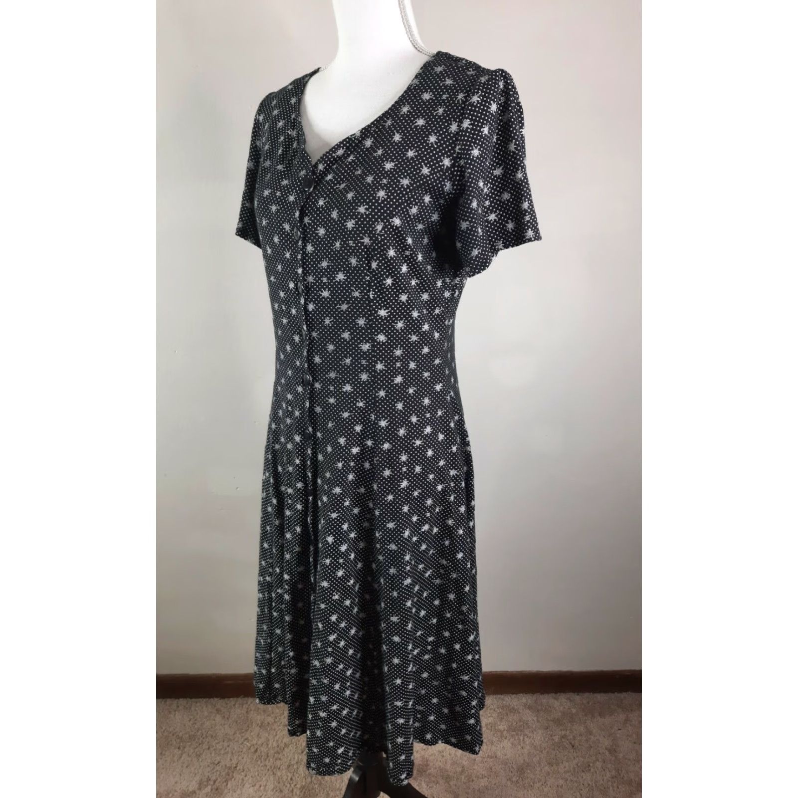 Vintage VINTAGE Illusions Black Midi Dress Women's M Short Sleeve Sweetheart Vintage 90s DC Skater A-Line Sundress Casual 10/12 Size 32" / US 10 / IT 46 - 6 Thumbnail
