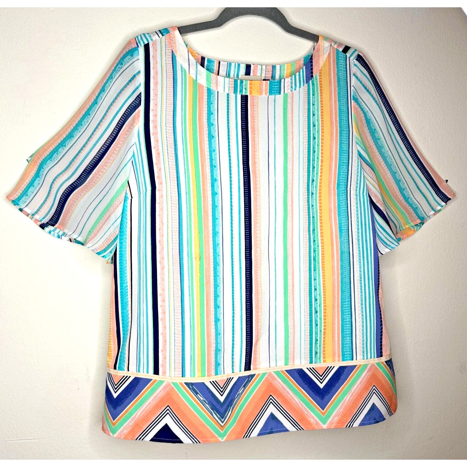 Other Chico's Aqua Peach Aztec Striped Boxy Blouse Short Sleeve 1 Size S / US 4 / IT 40 - 1 Thumbnail