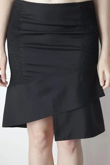 Gucci SS04 rushed skirt Size 26" / US 2 / IT 38 - 2 Thumbnail
