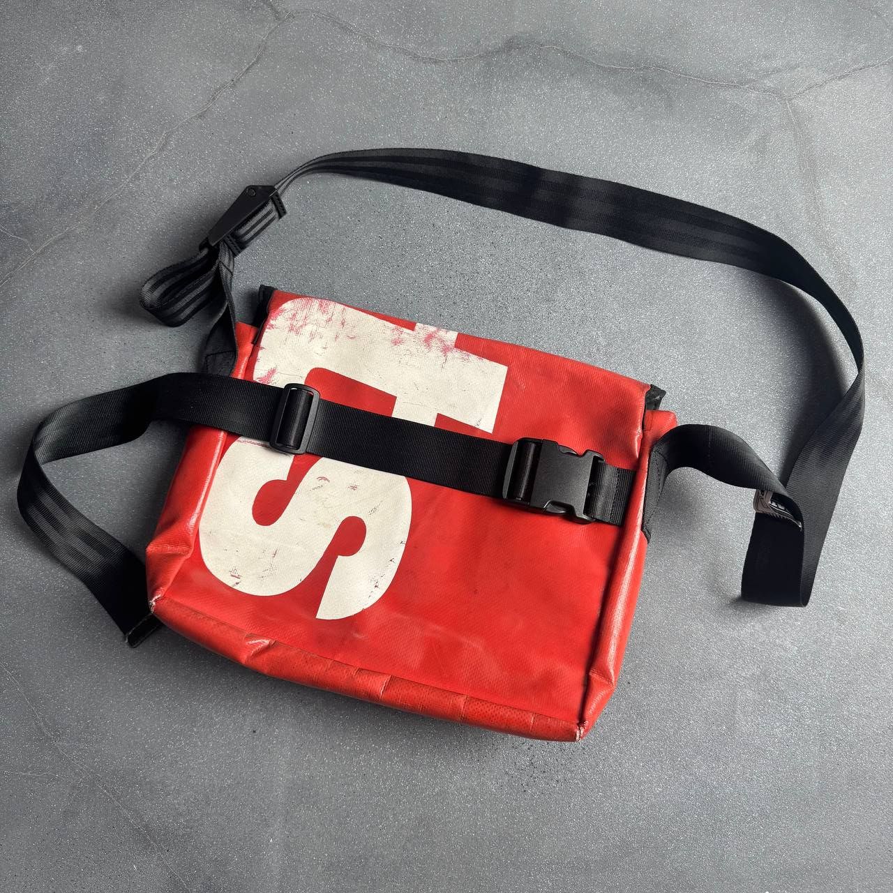 Freitag × Japanese Brand Freitag Vintage Crossbody Bag Size ONE SIZE - 7 Thumbnail