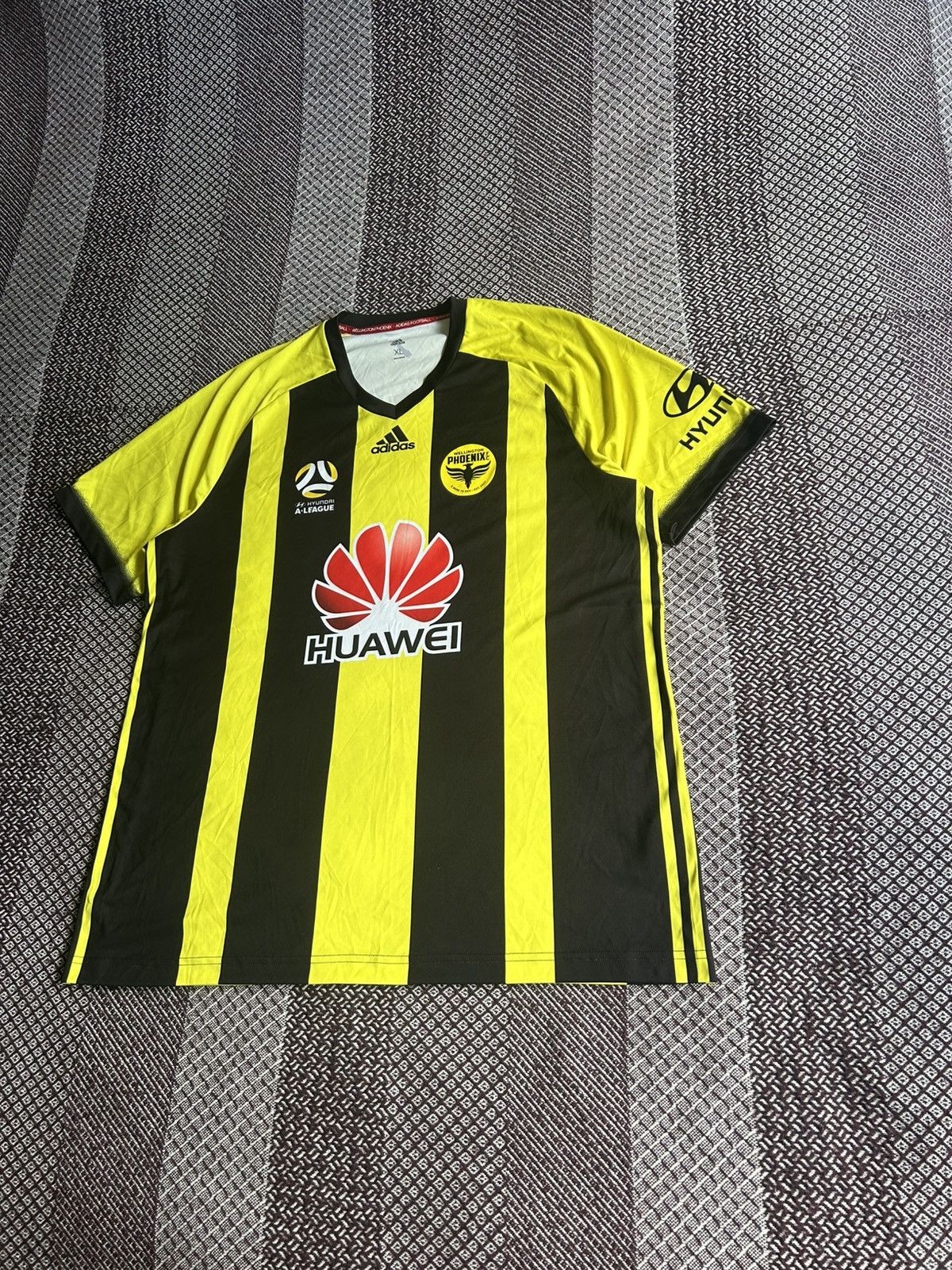 Adidas Wellington Phoenix Home Jersey Sportswear T-shirt Size M Size US XL / EU 56 / 4 - 2 Thumbnail