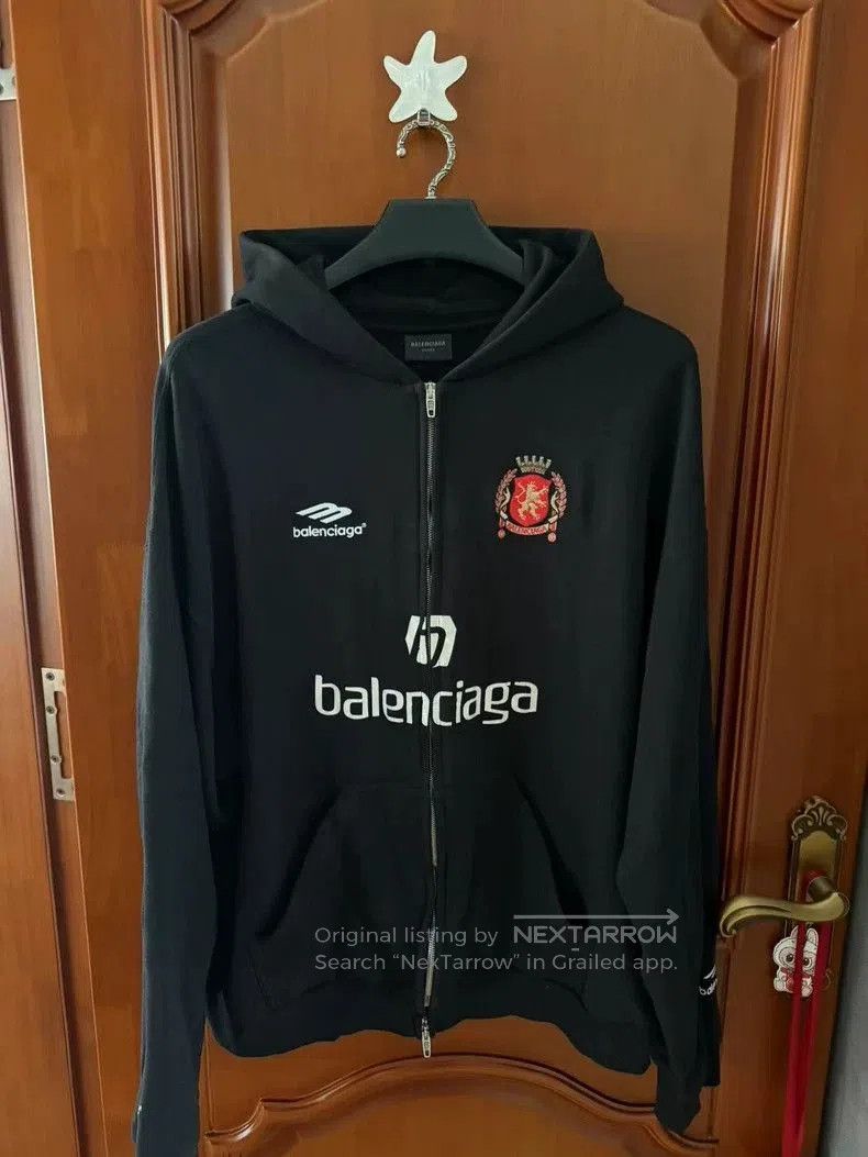Balenciaga Balenciaga Manchester United Mayfair Hoodie. Size US M / EU 48-50 / 2 - 1 Thumbnail