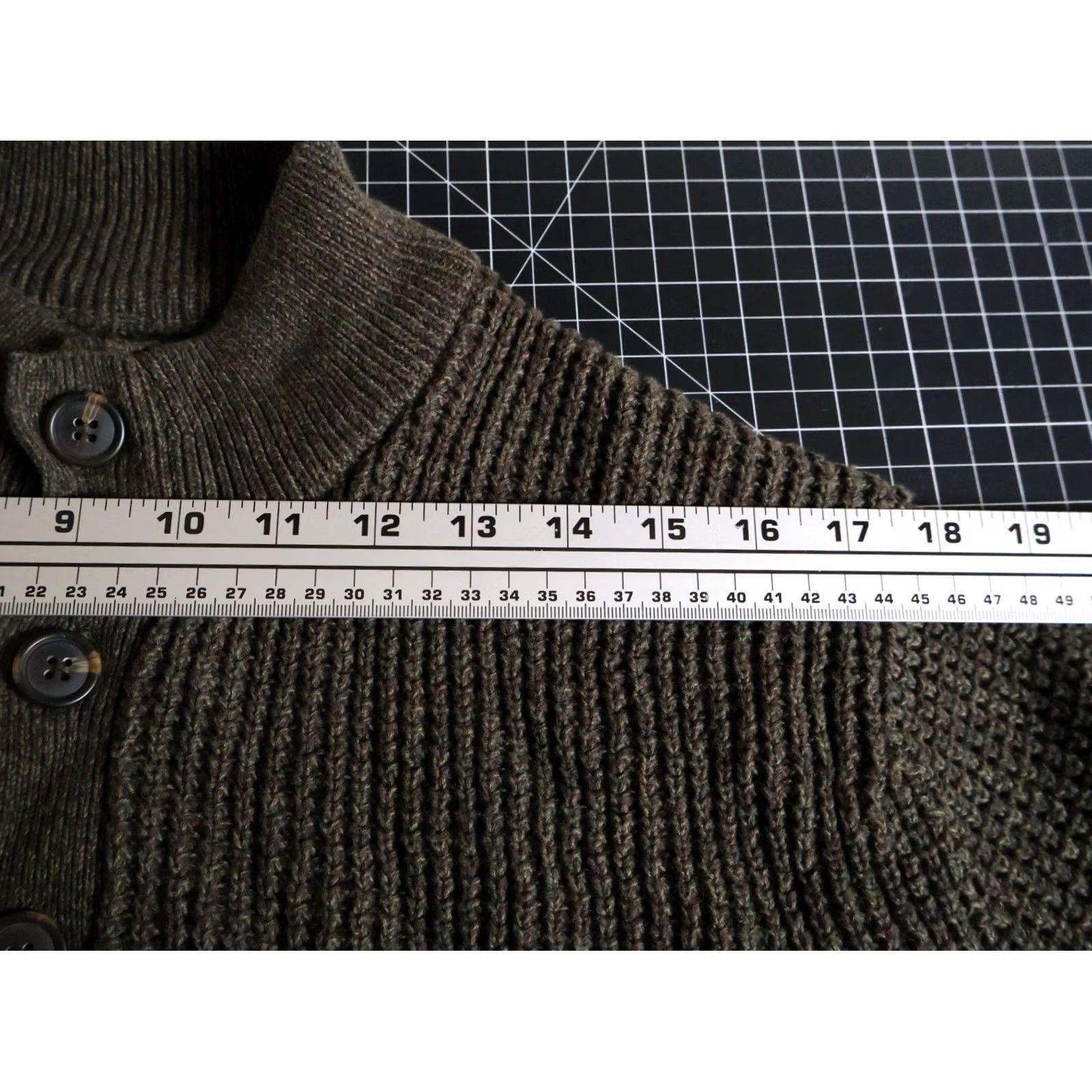 Croft & Barrow VINTAGE Croft & Barrow Henley Sweater Shirt XL Men Dark Green Heavyweight Knit Crew Neck Long Sleeve Wool-free Solid Pattern Retro Casual Size US XL / EU 56 / 4 - 7 Thumbnail