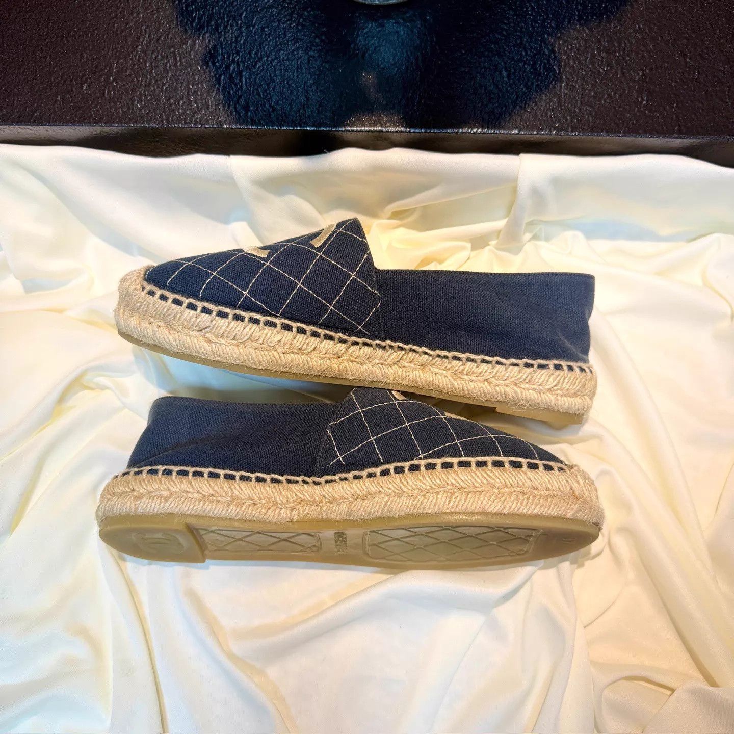 Chanel CHANEL Blue Quilted CC Embroidered Boat Shoes 37 95NEW Size US 6.5 / IT 36.5 - 4 Thumbnail