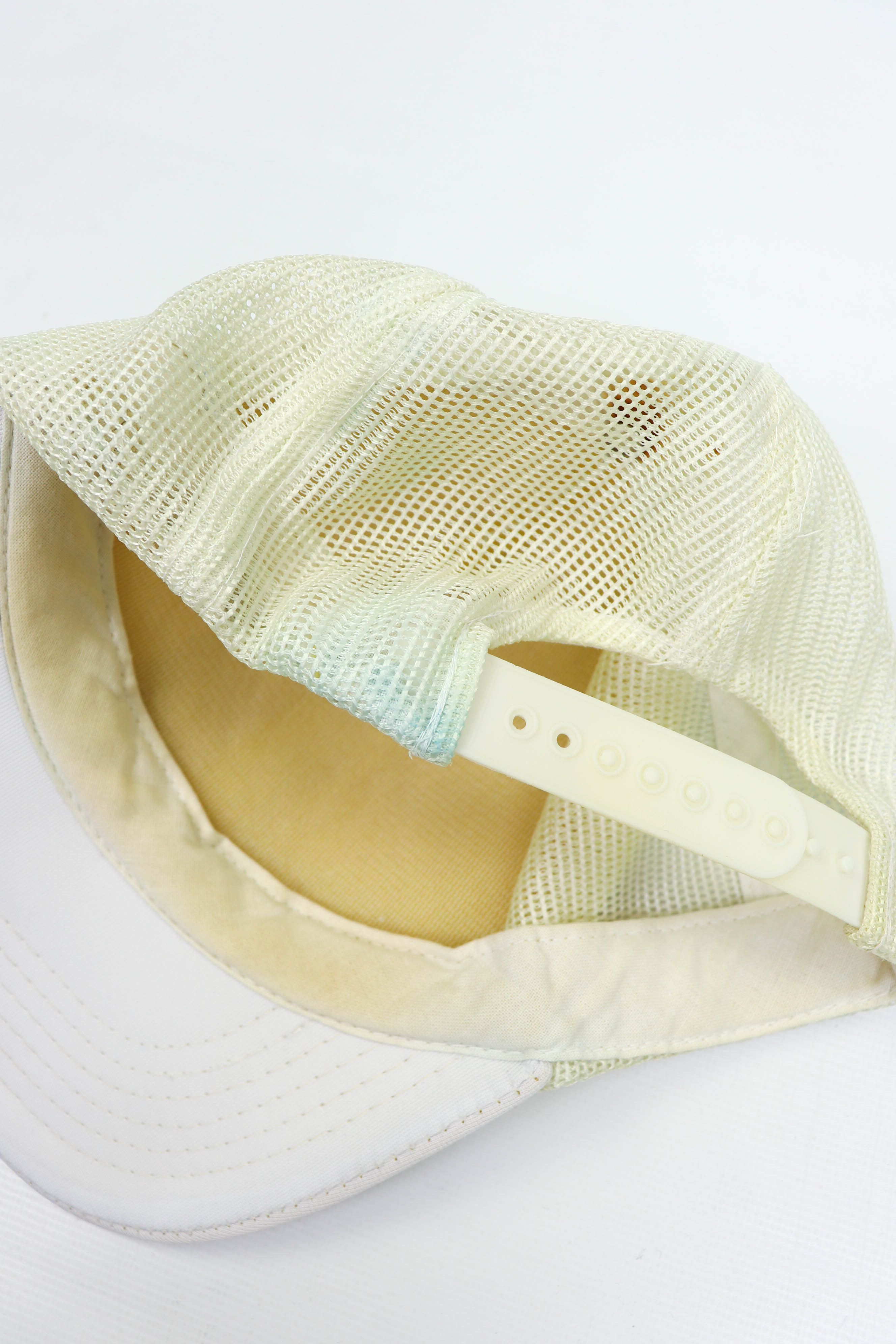 Vintage Vintage D Logo White Trucker Cap Hat Made in Korea Size ONE SIZE - 13 Thumbnail