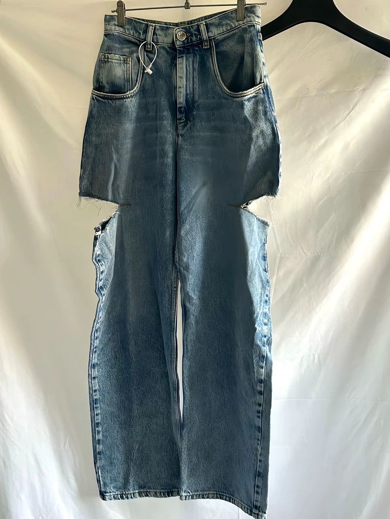 Maison Margiela Maison Margiela Cut jeans with a knife Size 25" / US 0 / IT 36 - 1 Thumbnail