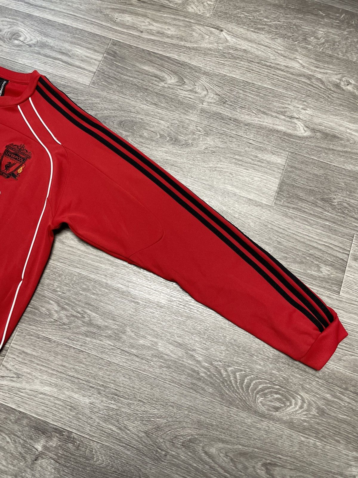 Adidas Vintage Adidas Liverpool 2010/2011 Soccer Jersey Sweatshirt Size US XL / EU 56 / 4 - 5 Thumbnail