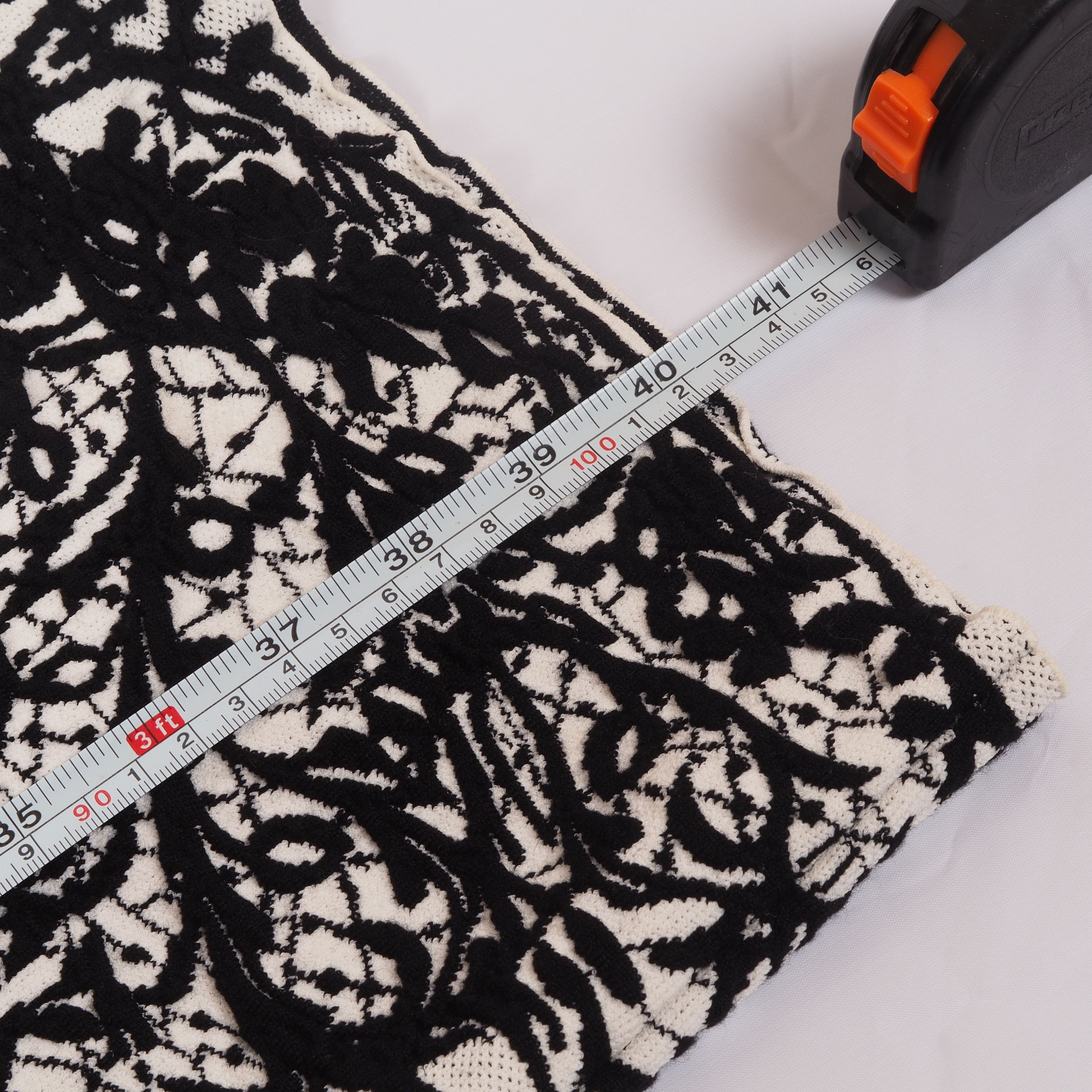 Valentino Valentino Vintage Embroidered Knit Long Sleeve Dress Size M / US 6-8 / IT 42-44 - 15 Thumbnail
