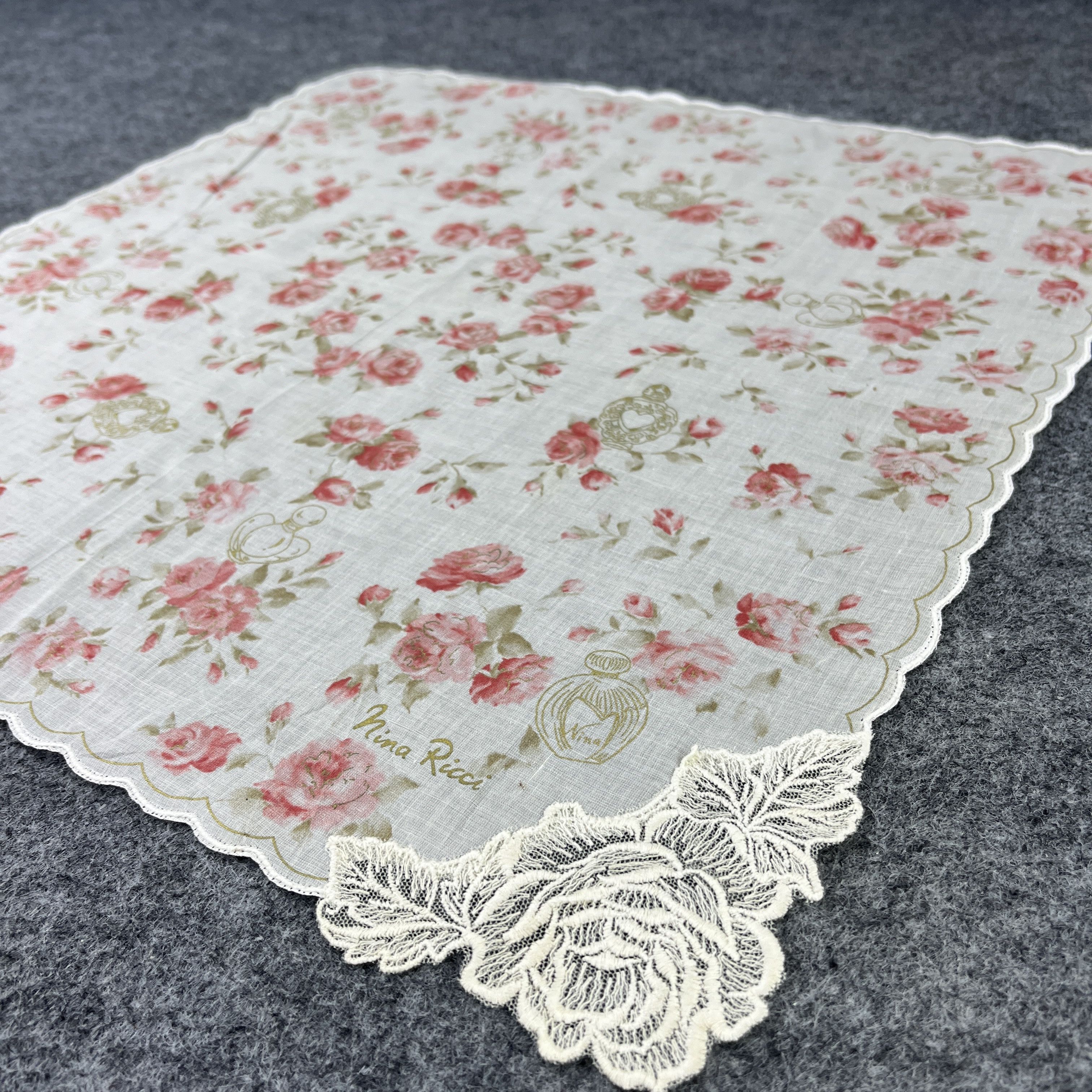 Nina Ricci × Vintage Nina Ricci Handkerchief / Bandana / Neckerchief B105 Size ONE SIZE - 5 Thumbnail