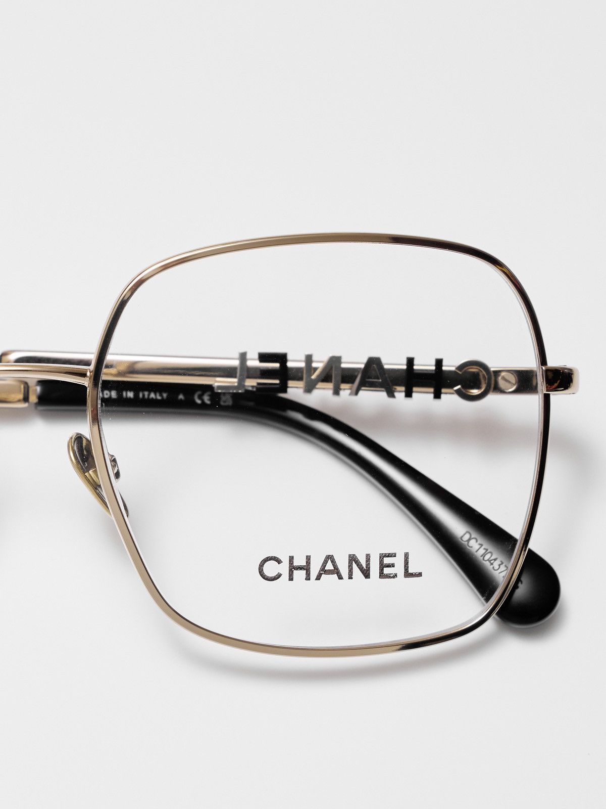 Chanel CHANEL 0CH2215 C395 Sunglasses GOLD Size ONE SIZE - 2 Thumbnail